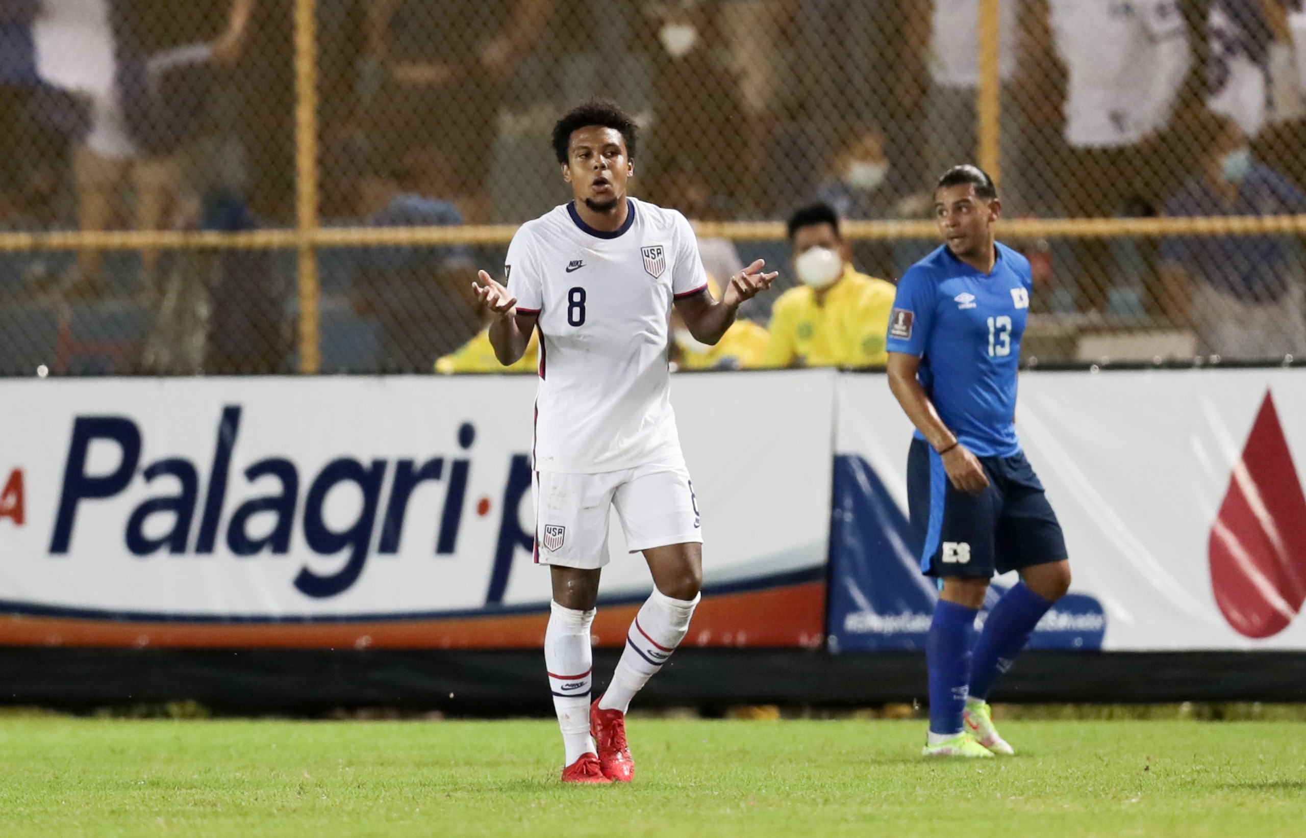 SAN SALVADOR, EL SALVADOR - SEPTEMBER 2: Weston McKennie #8 of the United States looks for an answer during a game between El Salvador and USMNT at Estadio Cuscatlán on September 2, 2021 in San Salvador, El Salvador. (Photo by John Dorton/ISI Photos/Getty Images)