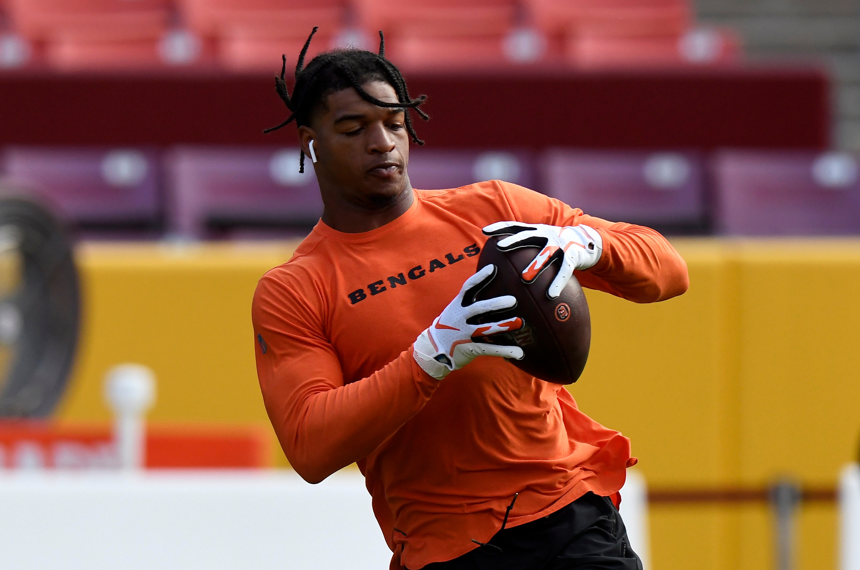 LANDOVER, MARYLAND - AUGUST 20: Ja'Marr Chase #1 of the Cincinnati Bengals warms up before the NFL preseason game against the Washington Football Team at FedExField on August 20, 2021 in Landover, Maryland. (Photo by Greg Fiume/Getty Images)