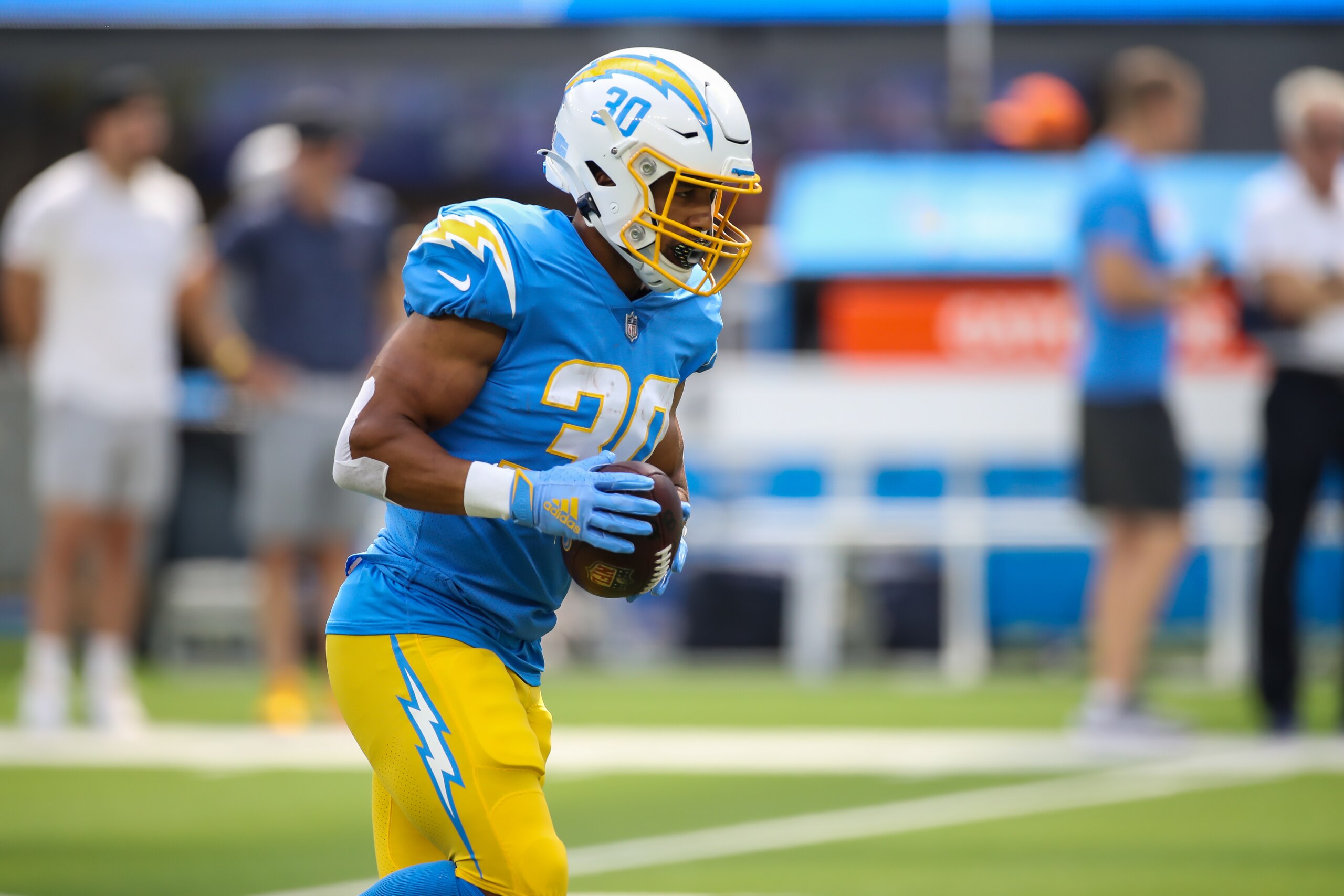 INGLEWOOD, CA - AUGUST 08:  Los Angeles Chargers running back Austin Ekeler (30) during the Los Angeles Chargers Training Camp on August, 08, 2021, at SoFi Stadium in Inglewood, CA. (Photo by Jevone Moore/Icon Sportswire via Getty Images)