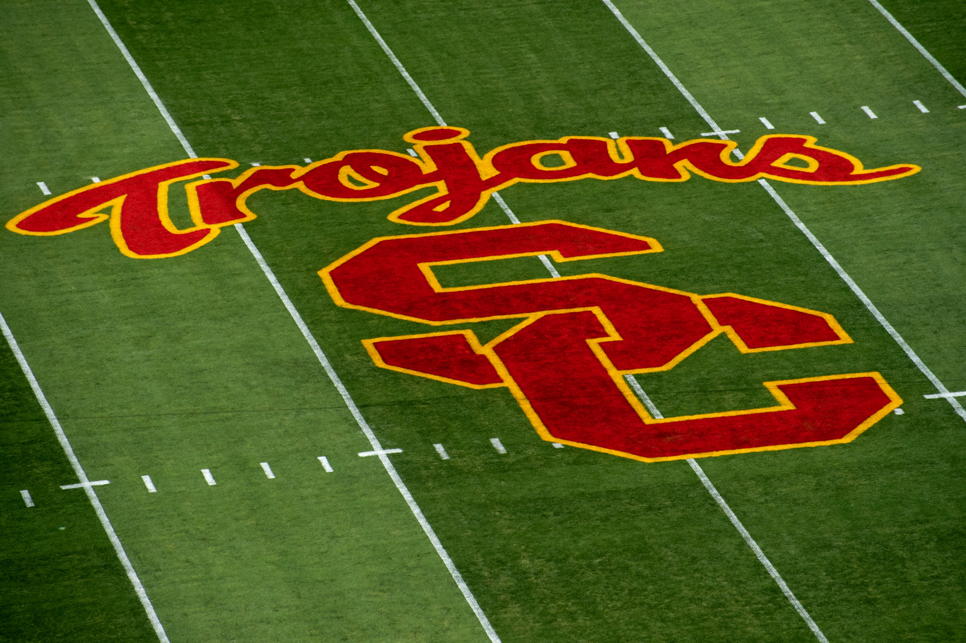 College Football: Aerial view of USC logo on field before game vs Hawaii at Los Angeles Memorial Coliseum. 
Los Angeles, CA 9/1/2012
CREDIT: John W. McDonough (Photo by John W. McDonough /Sports Illustrated via Getty Images)
(Set Number: X155446 TK1 R2 F16 )