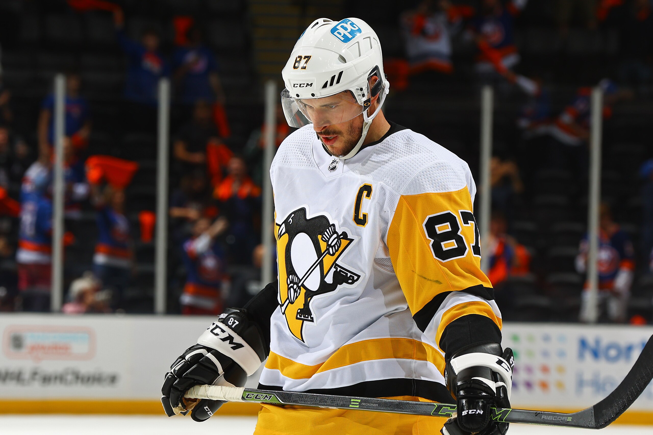 UNIONDALE, NEW YORK - MAY 26:  Sidney Crosby #87 of the Pittsburgh Penguins reacts during the third period against the New York Islanders in Game Six of the First Round of the 2021 Stanley Cup Playoffs at Nassau Coliseum on May 26, 2021 in Uniondale, New York. (Photo by Mike Stobe/NHLI via Getty Images)