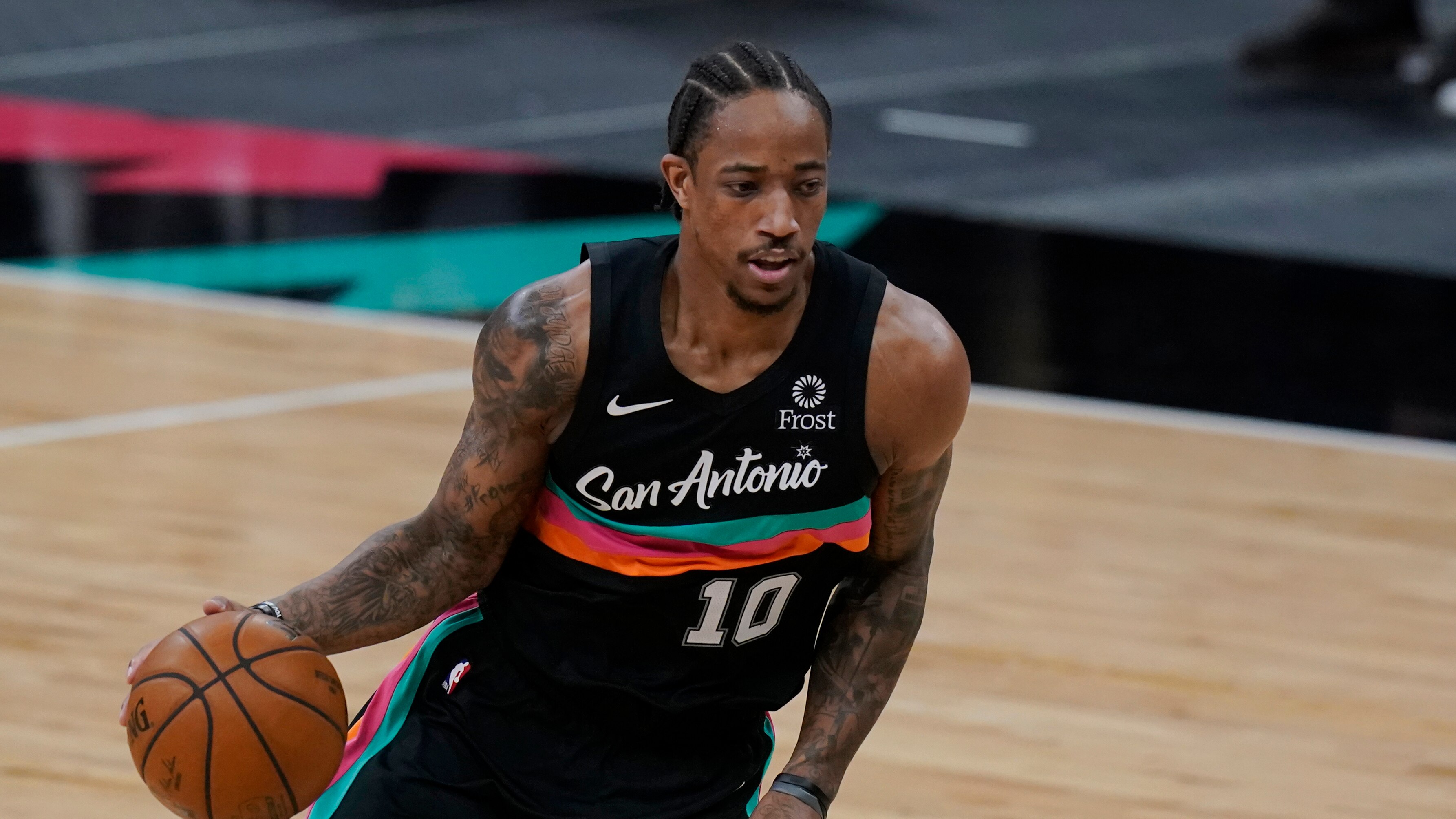 San Antonio Spurs forward DeMar DeRozan (10) during the second half of an NBA basketball game against the Phoenix Suns in San Antonio, Sunday, May 16, 2021. (AP Photo/Eric Gay)