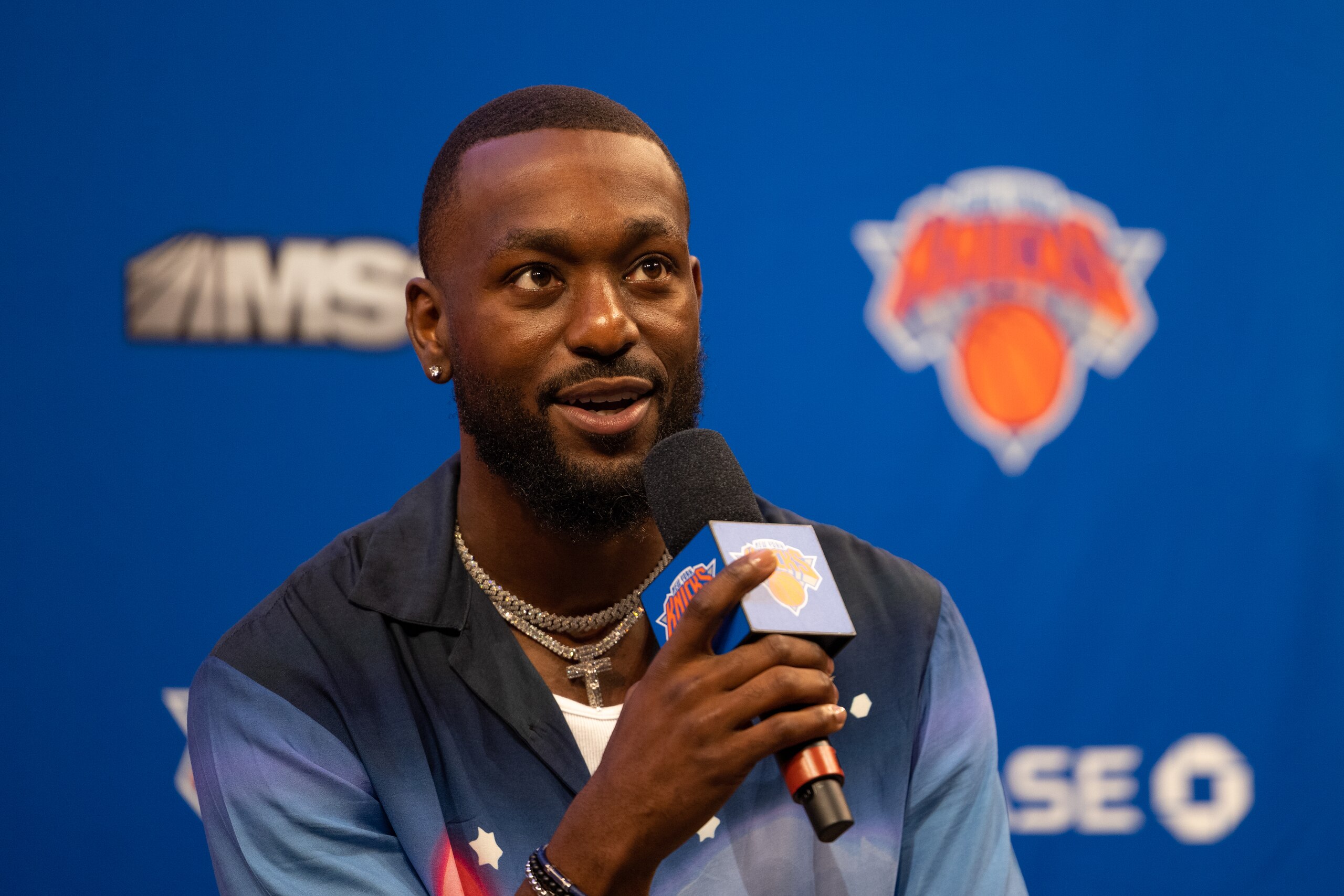 NEW YORK, NY - AUGUST 17: Kemba Walker #8 of the New York Knicks during a press conference at Madison Square Garden on August 17, 2021 in New York City. (Photo by Dustin Satloff/Getty Images) NEW YORK, NY - AUGUST 17: Kemba Walker #8 of the New York Knicks during a press conference at Madison Square Garden on August 17, 2021 in New York City. (Photo by Dustin Satloff/Getty Images)