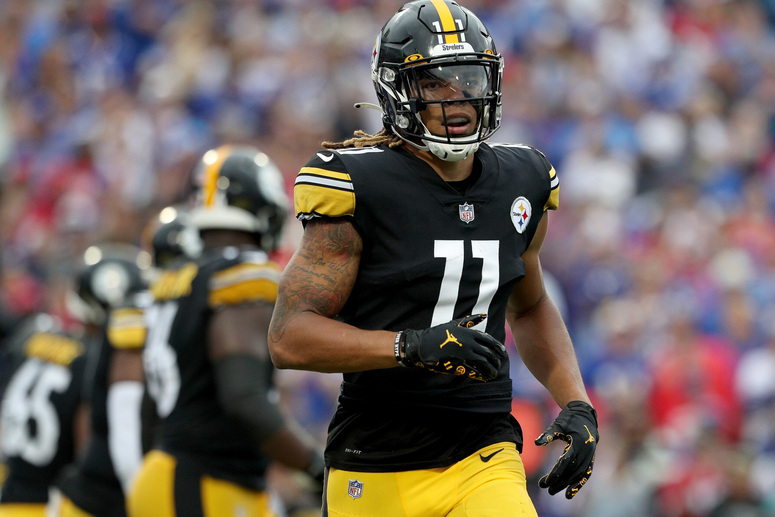 ORCHARD PARK, NEW YORK - SEPTEMBER 12: Chase Claypool #11 of the Pittsburgh Steelers lines up during the second quarter against the Buffalo Bills at Highmark Stadium on September 12, 2021 in Orchard Park, New York. (Photo by Bryan Bennett/Getty Images)