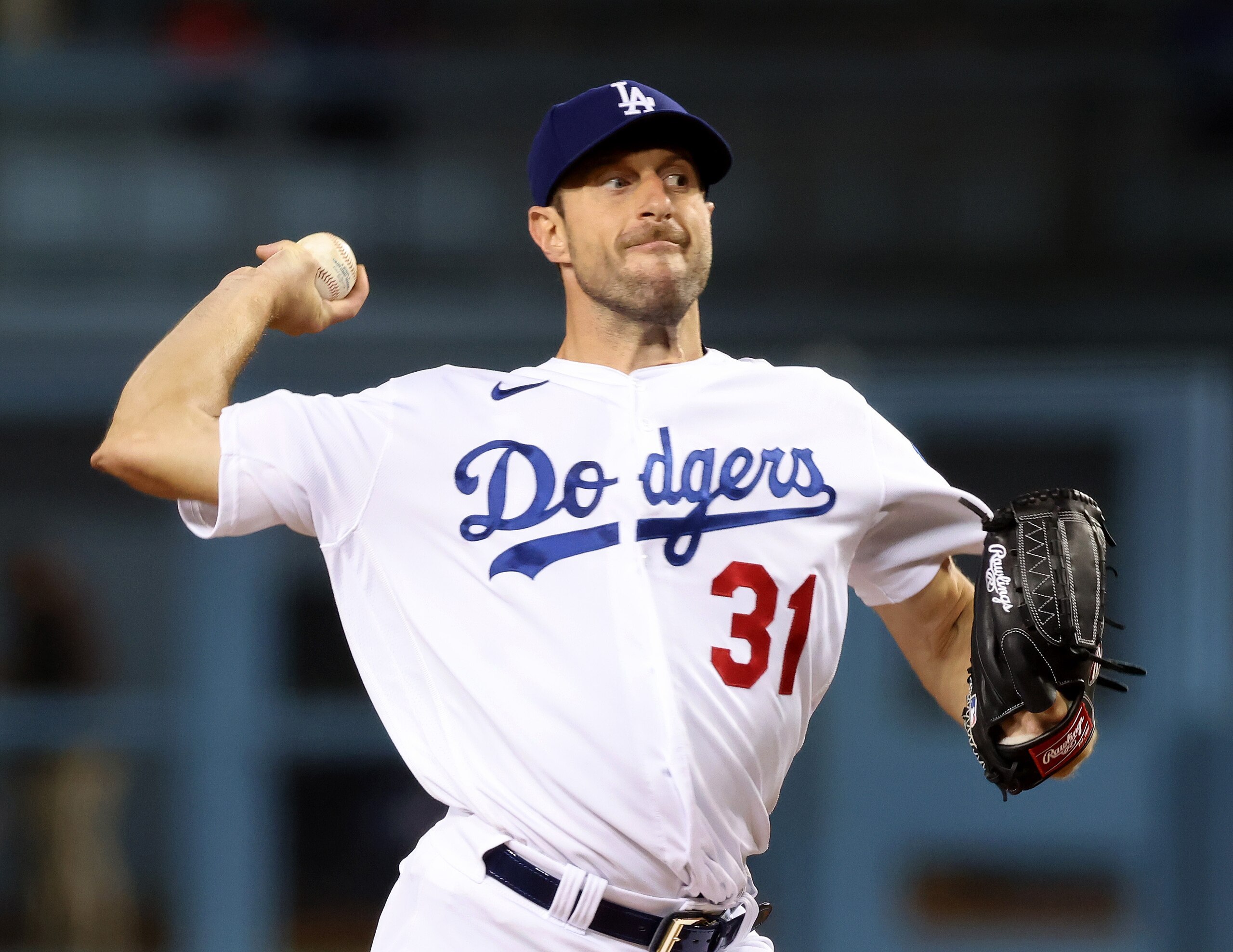 LOS ANGELES, CALIFORNIA - SEPTEMBER 29: Max Scherzer #31 of the Los Angeles Dodgers pitches during the first inning against the San Diego Padres at Dodger Stadium on September 29, 2021 in Los Angeles, California. (Photo by Harry How/Getty Images) LOS ANGELES, CALIFORNIA - SEPTEMBER 29: Max Scherzer #31 of the Los Angeles Dodgers pitches during the first inning against the San Diego Padres at Dodger Stadium on September 29, 2021 in Los Angeles, California. (Photo by Harry How/Getty Images)