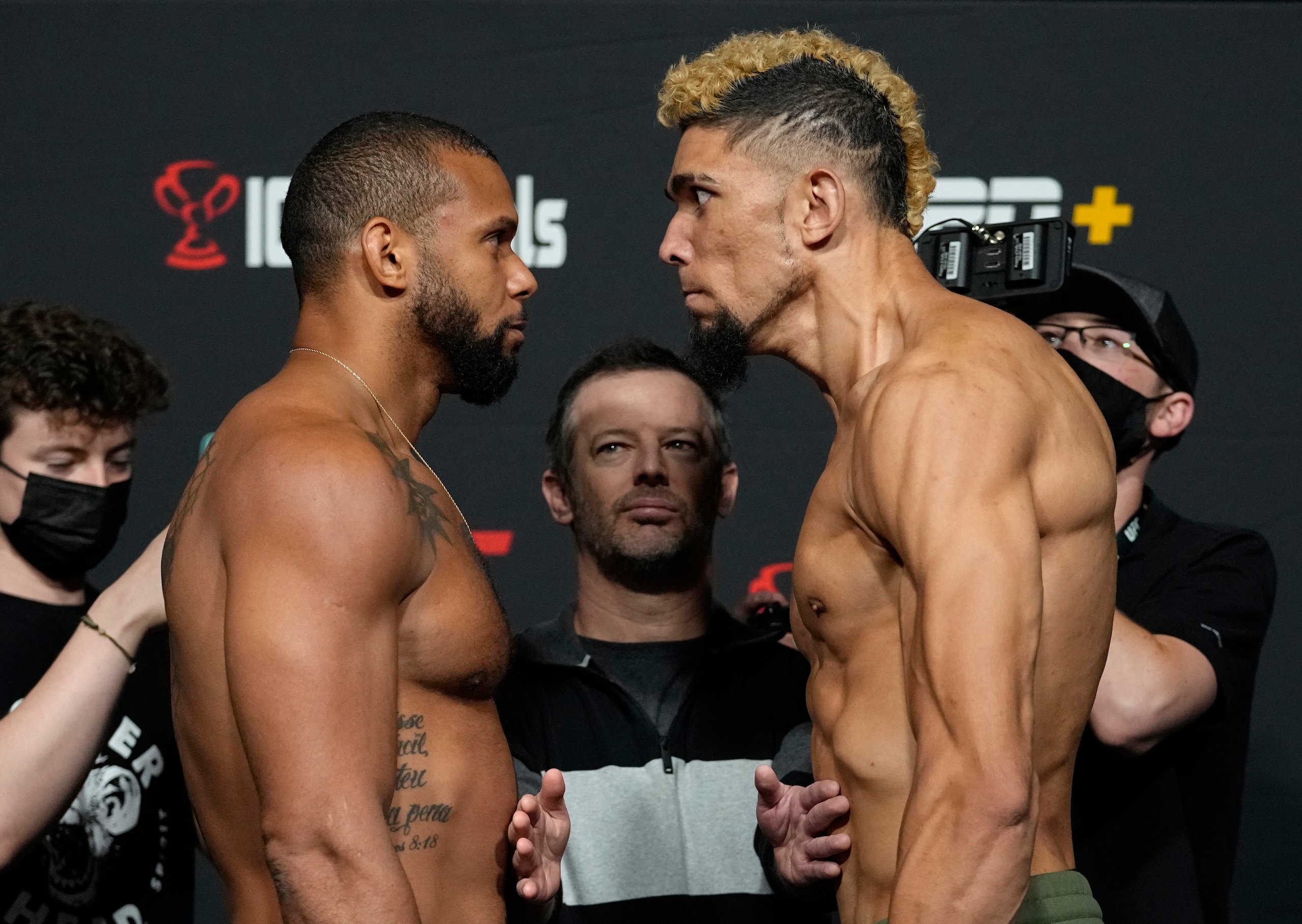 LAS VEGAS, NEVADA - OCTOBER 01: (L-R) Opponents Thiago Santos of Brazil and Johnny Walker of Brazil face off during the UFC Fight Night weigh-in at UFC APEX on October 01, 2021 in Las Vegas, Nevada. (Photo by Jeff Bottari/Zuffa LLC)