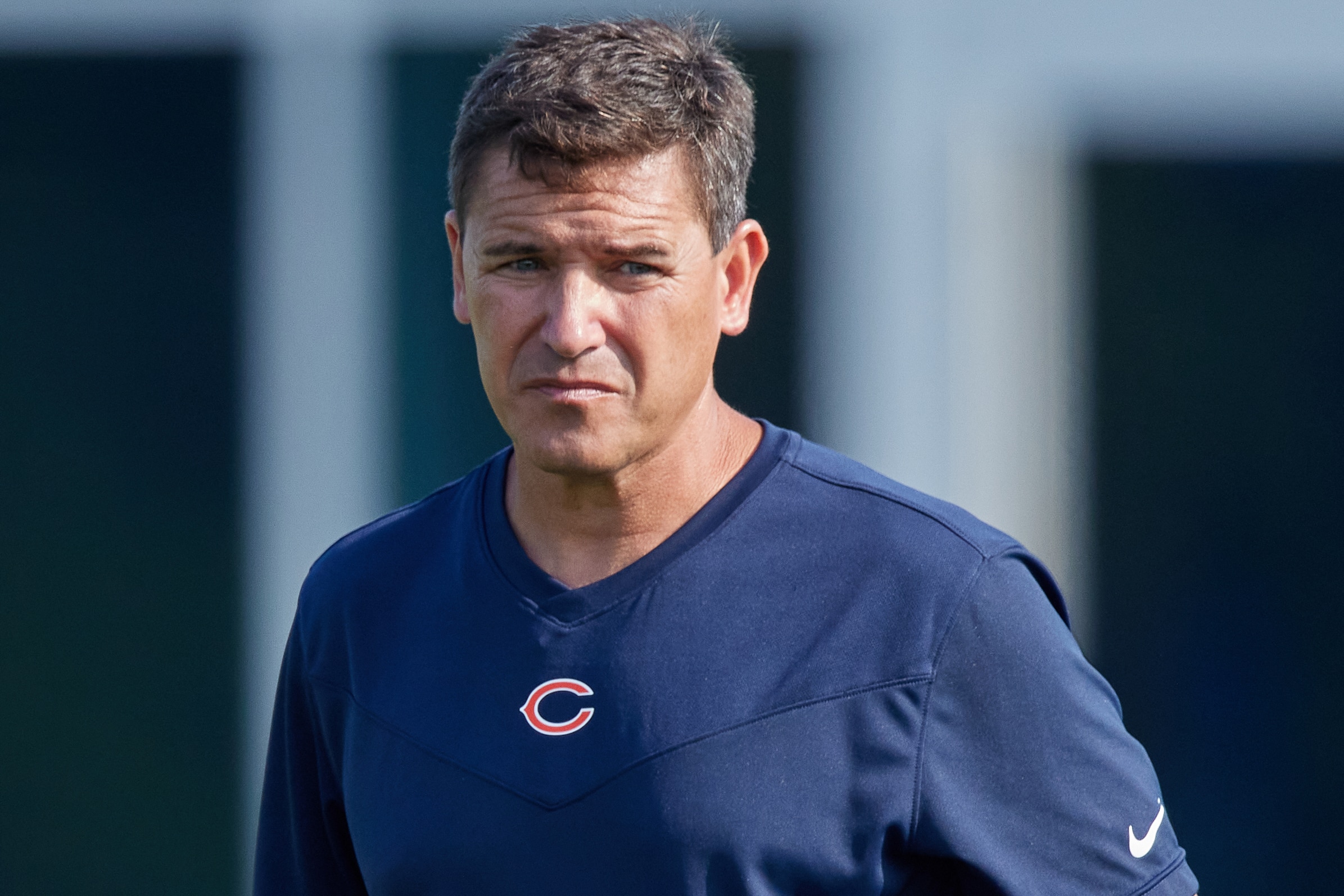 LAKE FOREST, IL - JULY 29: Chicago Bears offensive coordinator Bill Lazor looks on in action during the Chicago Bears training camp on July 29, 2021 at Halas Hall in Lake Forest, IL.  (Photo by Robin Alam/Icon Sportswire via Getty Images)