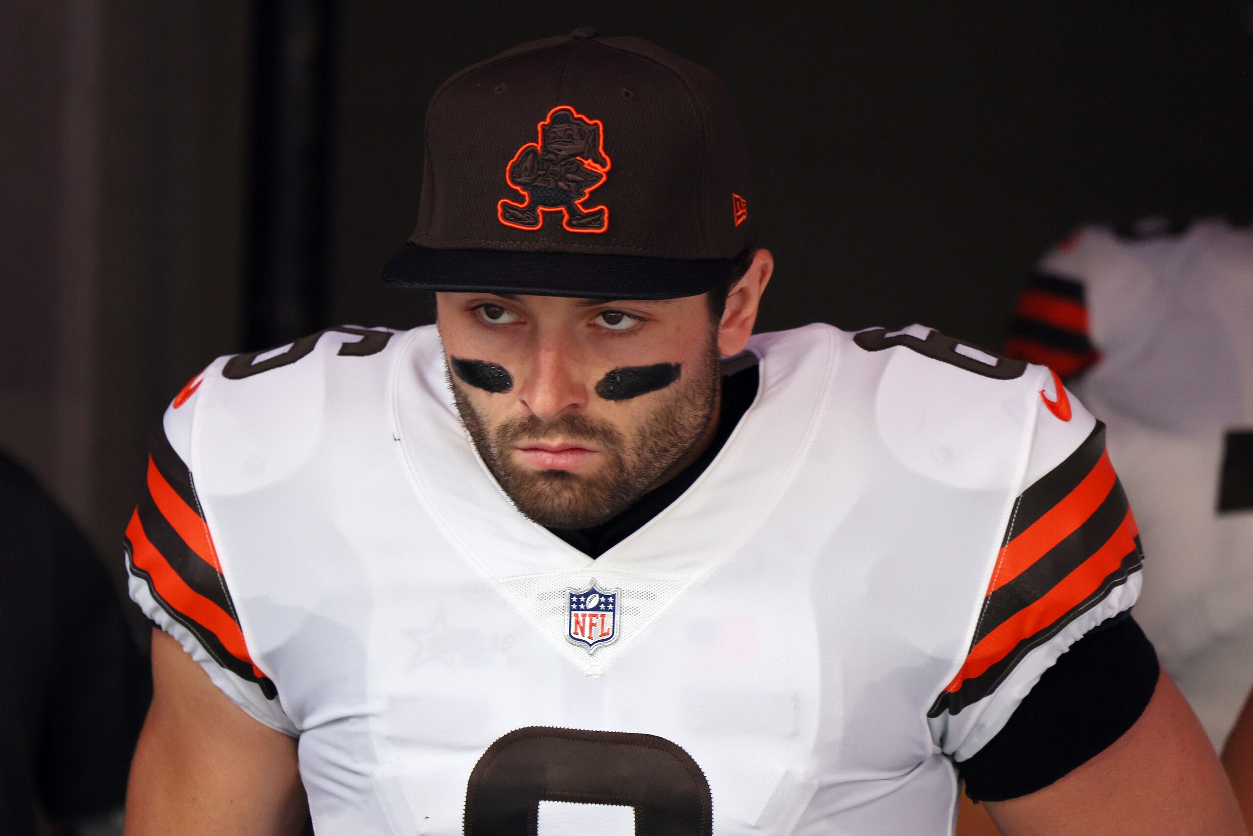 MINNEAPOLIS, MINNESOTA - OCTOBER 03: Baker Mayfield #6 of the Cleveland Browns in the tunnel before the game against the Minnesota Vikings at U.S. Bank Stadium on October 03, 2021 in Minneapolis, Minnesota. (Photo by Adam Bettcher/Getty Images)