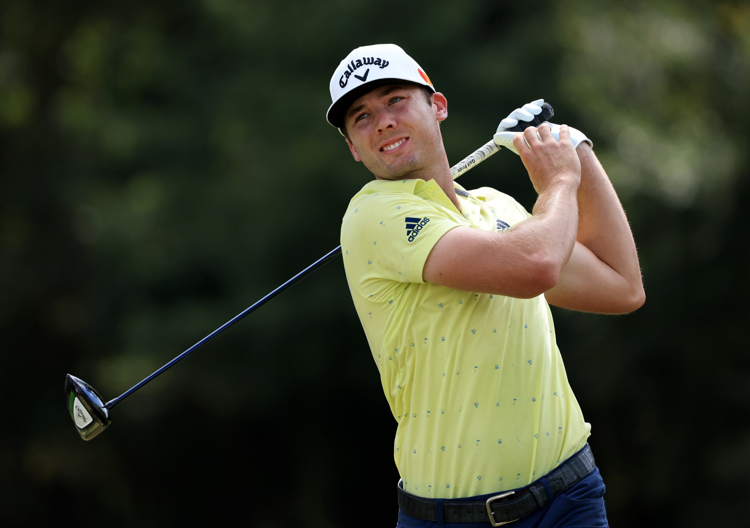 JACKSON, MISSISSIPPI - OCTOBER 03: Sam Burns plays his shot from the third tee during the final round of the Sanderson Farms Championship at Country Club of Jackson on October 03, 2021 in Jackson, Mississippi. (Photo by Sam Greenwood/Getty Images)
