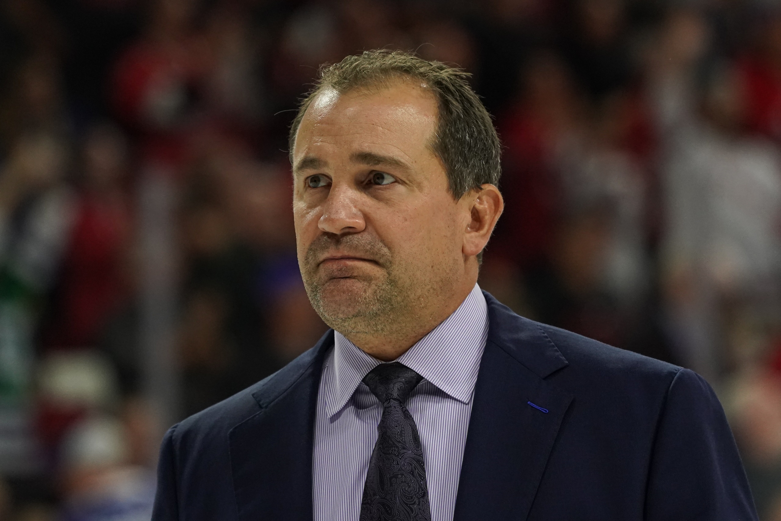 RALEIGH, NC - OCTOBER 06: Tampa Bay Lightning assistant coach Todd Richards walks off the ice during a game between the Tampa Bay Lightning and the Carolina Hurricanes at the PNC Arena in Raleigh, NC on October 6, 2019.(Photo by Greg Thompson/Icon Sportswire via Getty Images)
