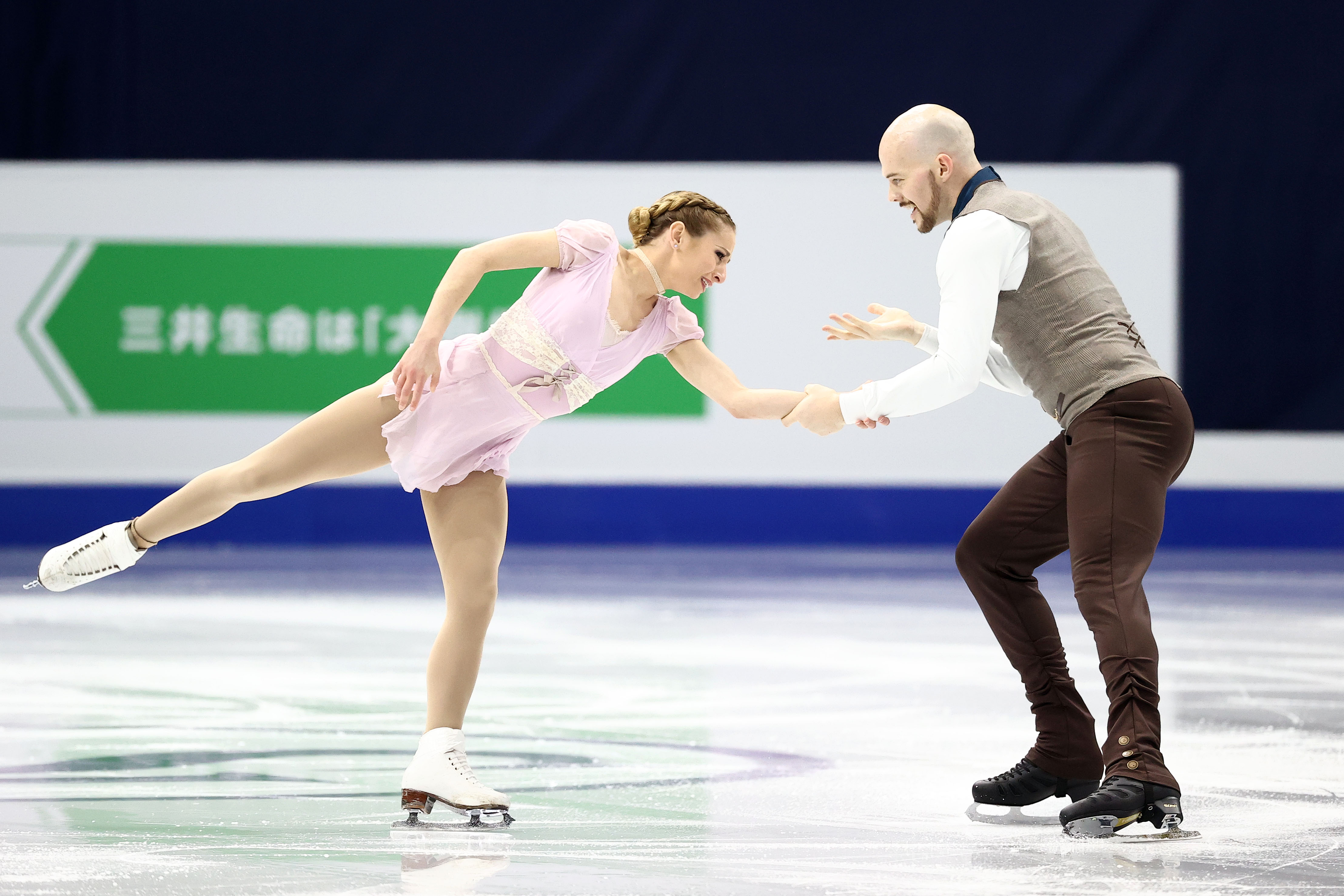 SEOUL, SOUTH KOREA - FEBRUARY 08: Tarah Kayne and Danny O'shea of United States perform in the Pairs Free Skating during the ISU Four Continents Figure Skating Championships at Mokdong Ice Rink on February 08, 2020 in Seoul, South Korea. (Photo by Chung Sung-Jun - International Skating Union/International Skating Union via Getty Images)