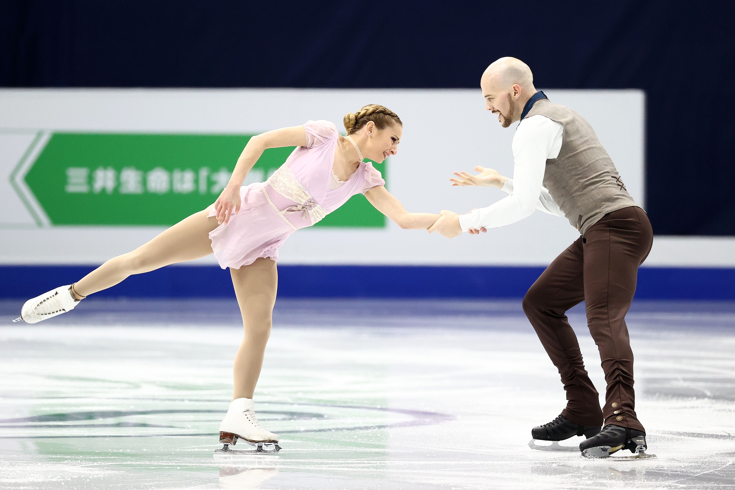 SEOUL, SOUTH KOREA - FEBRUARY 08: Tarah Kayne and Danny O'shea of United States perform in the Pairs Free Skating during the ISU Four Continents Figure Skating Championships at Mokdong Ice Rink on February 08, 2020 in Seoul, South Korea. (Photo by Chung Sung-Jun - International Skating Union/International Skating Union via Getty Images)