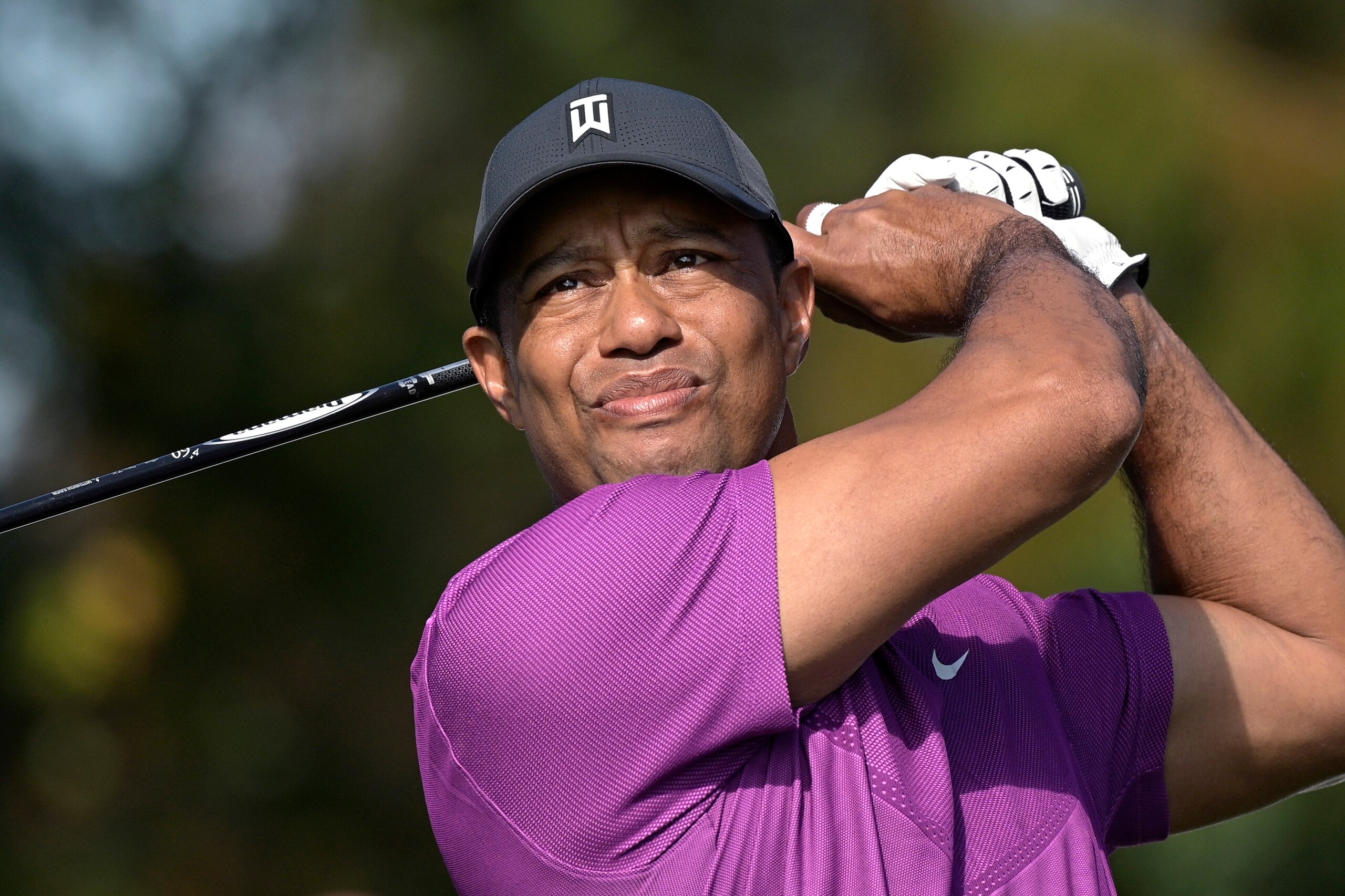 ARCHIVO - Tiger Woods durante la primera ronda del torneo PNC Championship en Orlando, Florida, el 19 de diciembre de 2020. (AP Foto/Phelan M. Ebenhack, archivo) ARCHIVO - Tiger Woods durante la primera ronda del torneo PNC Championship en Orlando, Florida, el 19 de diciembre de 2020. (AP Foto/Phelan M. Ebenhack, archivo)
