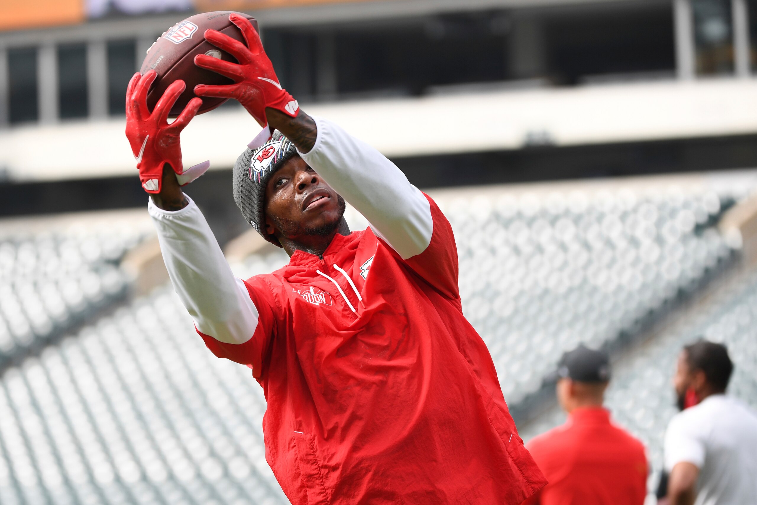 Kansas City Chiefs wide receiver Josh Gordon catches the ball during pre-game warm-ups before an NFL football game against the Philadelphia Eagles, Sunday, Oct. 3, 2021, in Philadelphia. (AP Photo/Terrance Williams) Kansas City Chiefs wide receiver Josh Gordon catches the ball during pre-game warm-ups before an NFL football game against the Philadelphia Eagles, Sunday, Oct. 3, 2021, in Philadelphia. (AP Photo/Terrance Williams)