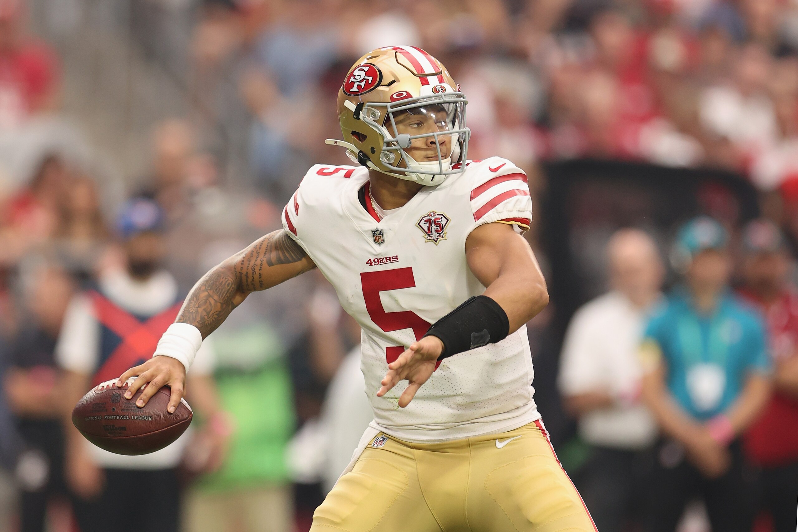 GLENDALE, ARIZONA - OCTOBER 10: Quarterback Trey Lance #5 of the San Francisco 49ers throws a pass during the NFL game at State Farm Stadium on October 10, 2021 in Glendale, Arizona. The Cardinals defeated the 49ers 17-10. (Photo by Christian Petersen/Getty Images) GLENDALE, ARIZONA - OCTOBER 10: Quarterback Trey Lance #5 of the San Francisco 49ers throws a pass during the NFL game at State Farm Stadium on October 10, 2021 in Glendale, Arizona. The Cardinals defeated the 49ers 17-10. (Photo by Christian Petersen/Getty Images)