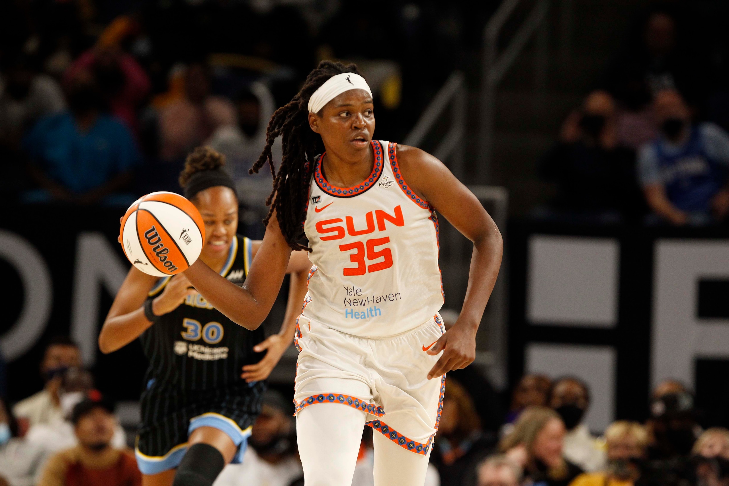 CHICAGO, IL - OCTOBER 6:  Jonquel Jones #35 of the Connecticut Sun handles the ball during the game against the Chicago Sky during Game 4 of the 2021 WNBA Semifinals on October 6, 2021 at the Wintrust Arena in Chicago, Illinois. NOTE TO USER: User expressly acknowledges and agrees that, by downloading and or using this photograph, user is consenting to the terms and conditions of the Getty Images License Agreement.  Mandatory Copyright Notice: Copyright 2021 NBAE (Photo by Kena Krutsinger/NBAE via Getty Images)