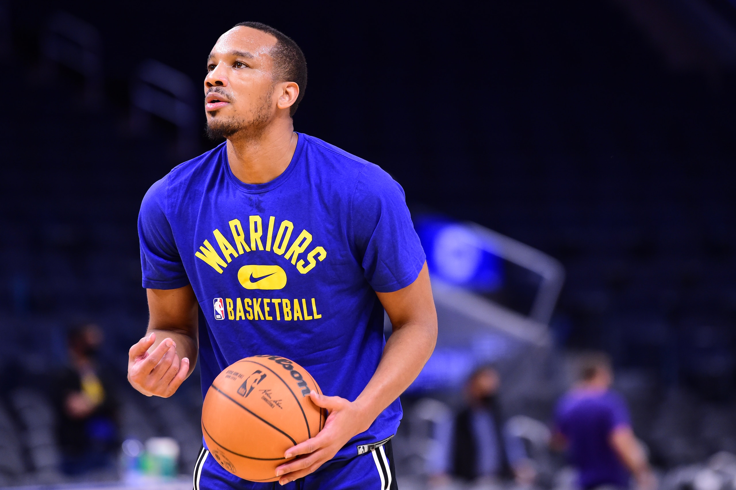 SAN FRANCISCO, CA - OCTOBER 8: Avery Bradley #10 of the Golden State Warriors warms up prior to a preseason game against the Los Angeles Lakers on October 8, 2021 at Chase Center in San Francisco, California. NOTE TO USER: User expressly acknowledges and agrees that, by downloading and or using this photograph, user is consenting to the terms and conditions of Getty Images License Agreement. Mandatory Copyright Notice: Copyright 2021 NBAE (Photo by Noah Graham/NBAE via Getty Images) SAN FRANCISCO, CA - OCTOBER 8: Avery Bradley #10 of the Golden State Warriors warms up prior to a preseason game against the Los Angeles Lakers on October 8, 2021 at Chase Center in San Francisco, California. NOTE TO USER: User expressly acknowledges and agrees that, by downloading and or using this photograph, user is consenting to the terms and conditions of Getty Images License Agreement. Mandatory Copyright Notice: Copyright 2021 NBAE (Photo by Noah Graham/NBAE via Getty Images)