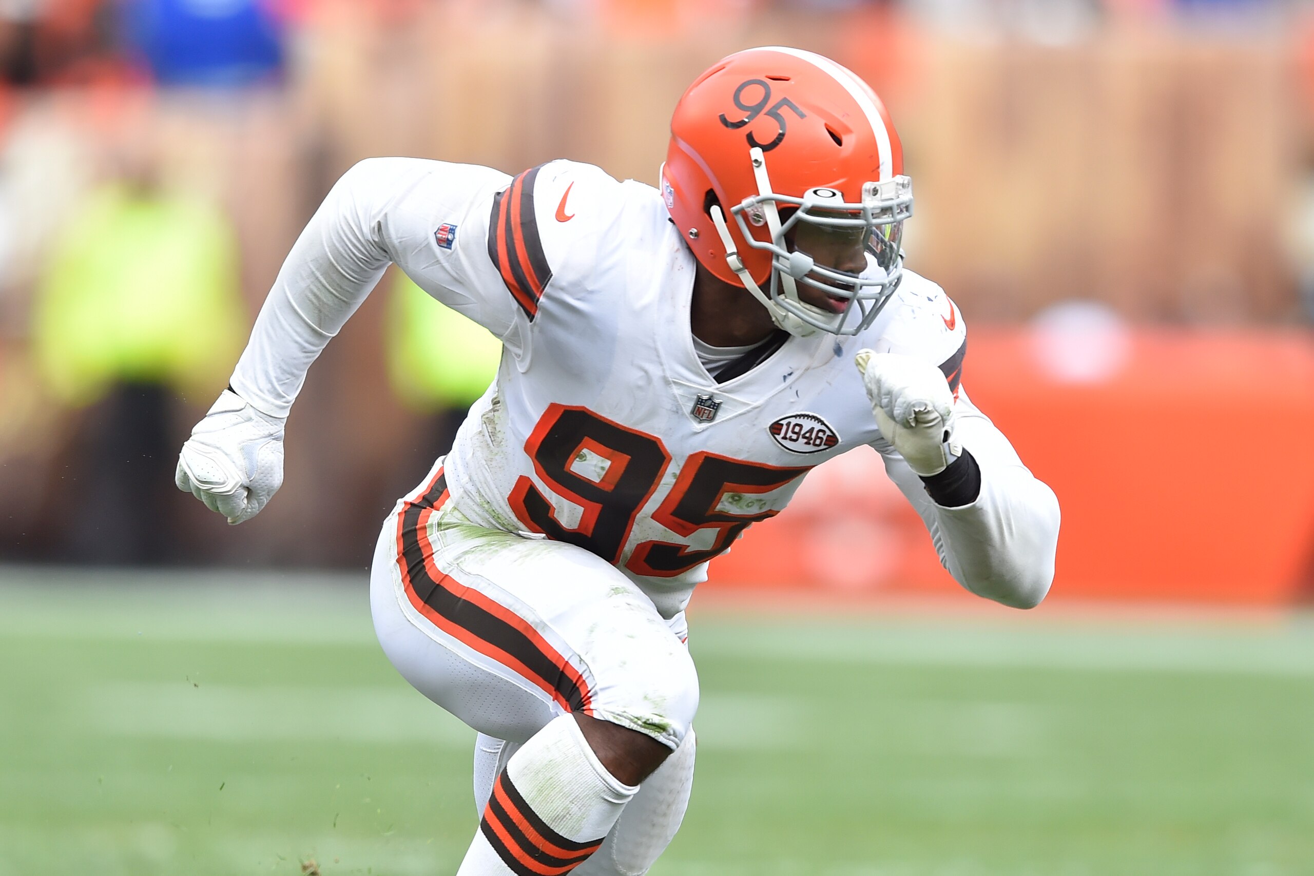 Cleveland Browns defensive end Myles Garrett (95) rushes the passer during an NFL football game against the Chicago Bears, Sunday, Sept. 26, 2021, in Cleveland. The Browns won 26-6. (AP Photo/David Richard) Cleveland Browns defensive end Myles Garrett (95) rushes the passer during an NFL football game against the Chicago Bears, Sunday, Sept. 26, 2021, in Cleveland. The Browns won 26-6. (AP Photo/David Richard)