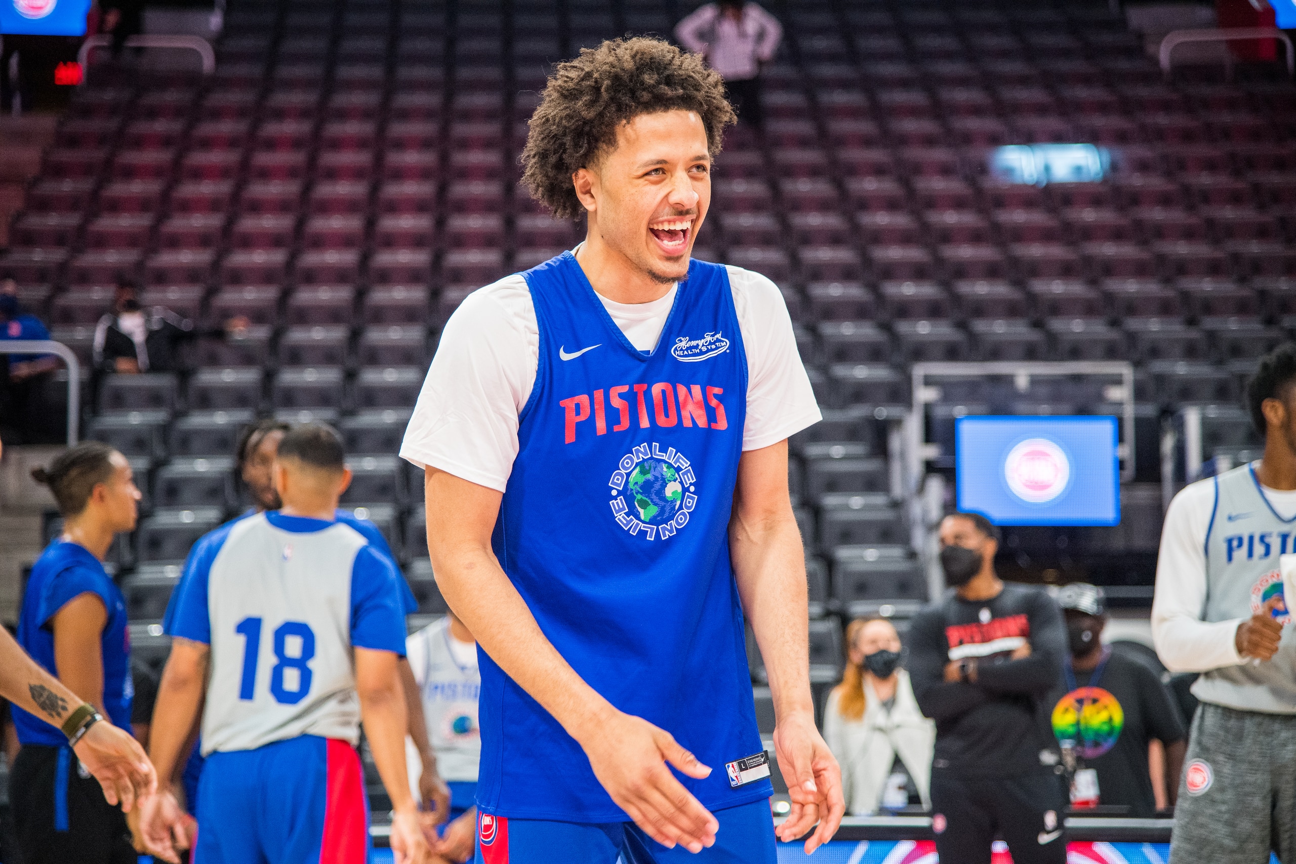 DETROIT, MI - OCTOBER 9: Cade Cunningham #2 of the Detroit Pistons looks on and smiles during open practice at the Little Caesars Arena on October 9, 2021 in Detroit, Michigan. NOTE TO USER: User expressly acknowledges and agrees that, by downloading and or using this photograph, User is consenting to the terms and conditions of the Getty Images License Agreement. Mandatory Copyright Notice: Copyright 2021 NBAE (Photo by Chris Schwegler/NBAE via Getty Images)