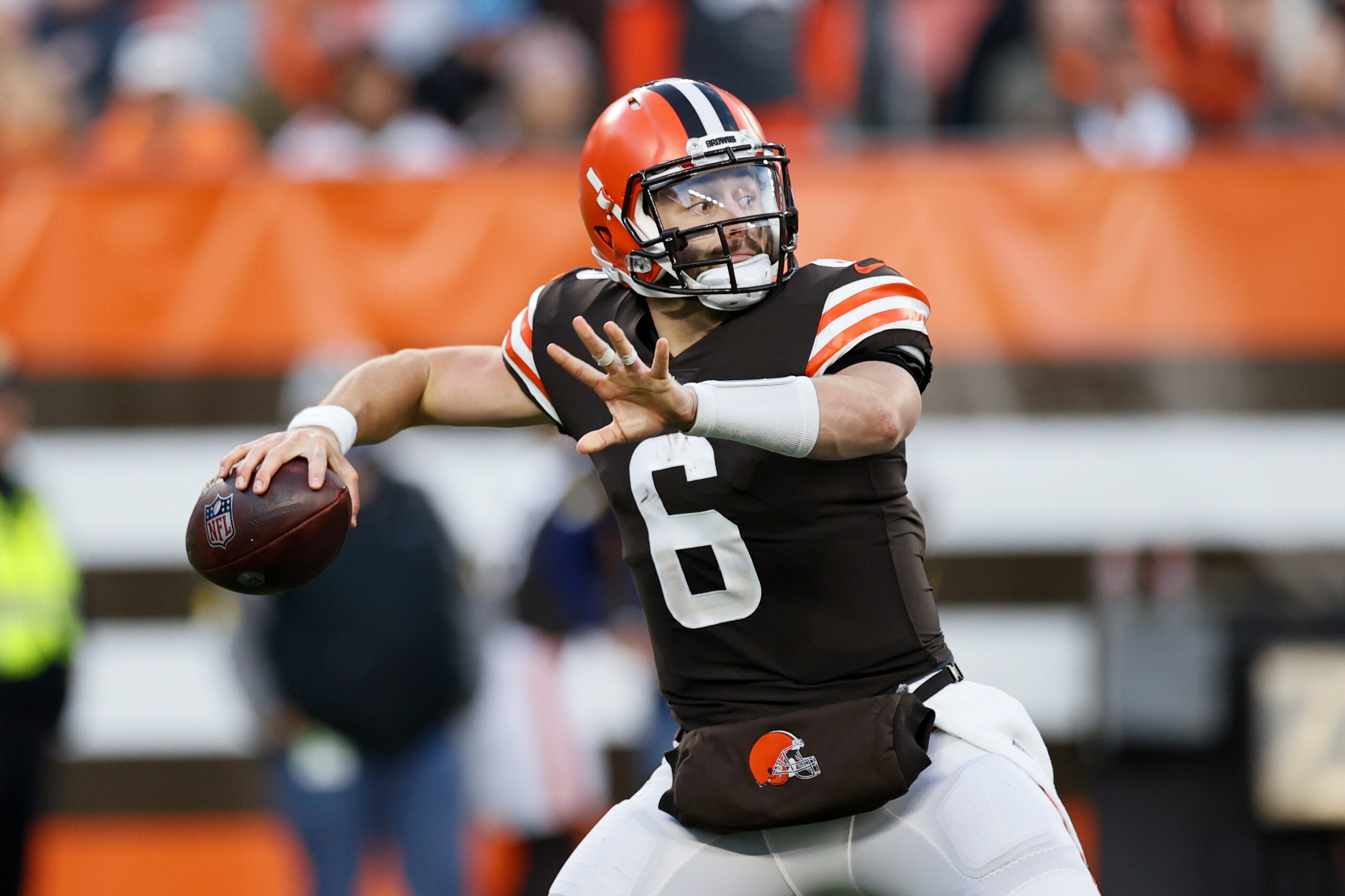 Cleveland Browns quarterback Baker Mayfield (6) plays against the Arizona Cardinals during the second half of an NFL football game, Sunday, Oct. 17, 2021, in Cleveland. (AP Photo/Ron Schwane)