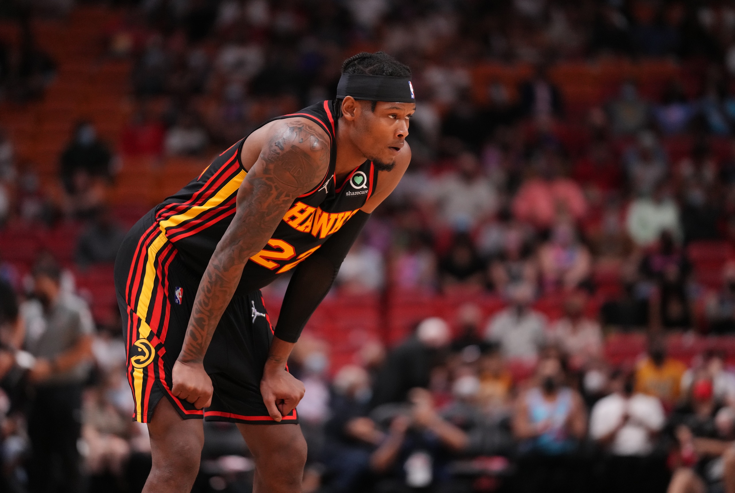 MIAMI, FLORIDA - OCTOBER 04: Cam Reddish #22 of the Atlanta Hawks in action against the Miami Heat during the preseason game at FTX Arena on October 04, 2021 in Miami, Florida. NOTE TO USER: User expressly acknowledges and agrees that, by downloading and/or using this Photograph, user is consenting to the terms and conditions of the Getty Images License Agreement. Mandatory Copyright Notice: Copyright 2021 NBAE (Photo by Mark Brown/Getty Images)