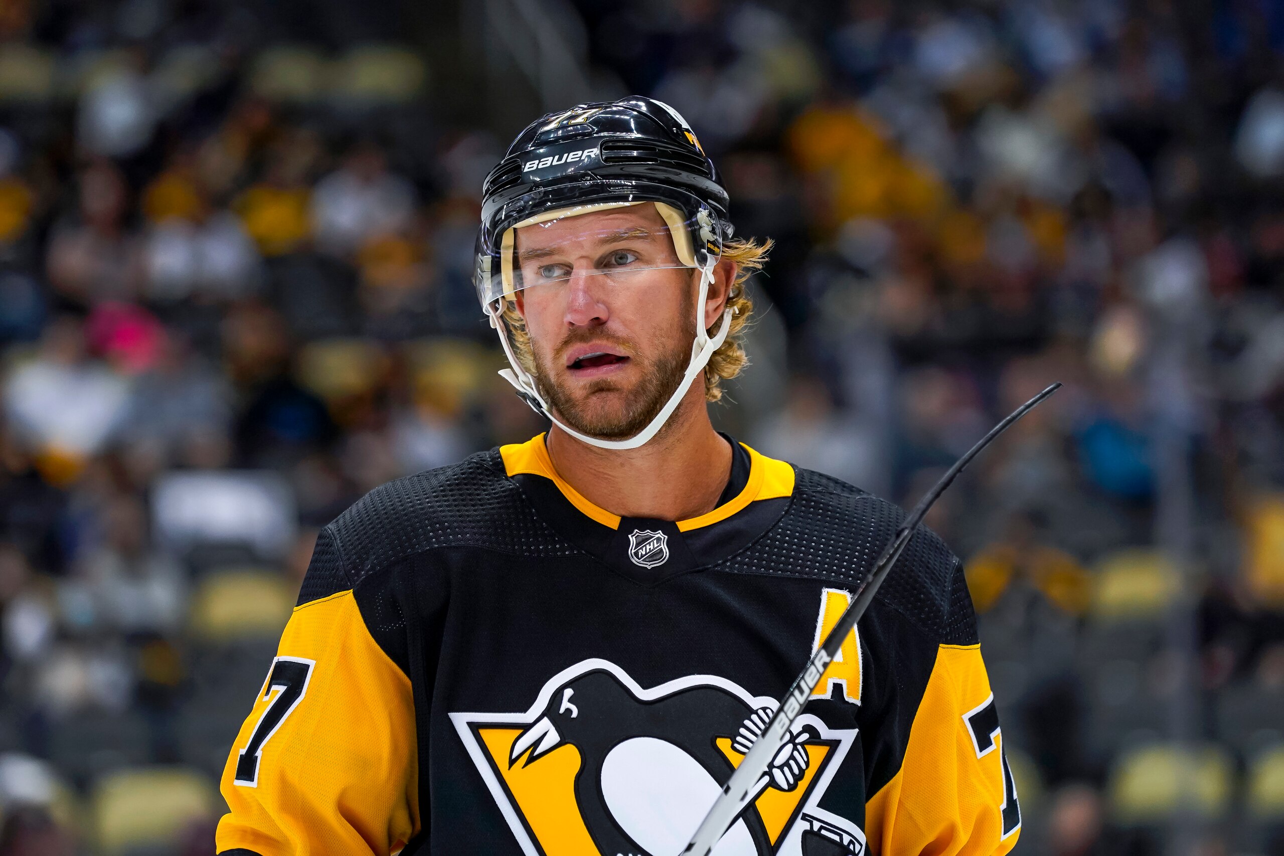 PITTSBURGH, PA - OCTOBER 03: Pittsburgh Penguins center Jeff Carter (77) looks on in the preseason NHL game between the Pittsburgh Penguins and the Detroit Red Wings on October 3, 2021, at PPG Paints Arena in Pittsburgh, PA. (Photo by Jeanine Leech/Icon Sportswire via Getty Images) PITTSBURGH, PA - OCTOBER 03: Pittsburgh Penguins center Jeff Carter (77) looks on in the preseason NHL game between the Pittsburgh Penguins and the Detroit Red Wings on October 3, 2021, at PPG Paints Arena in Pittsburgh, PA. (Photo by Jeanine Leech/Icon Sportswire via Getty Images)