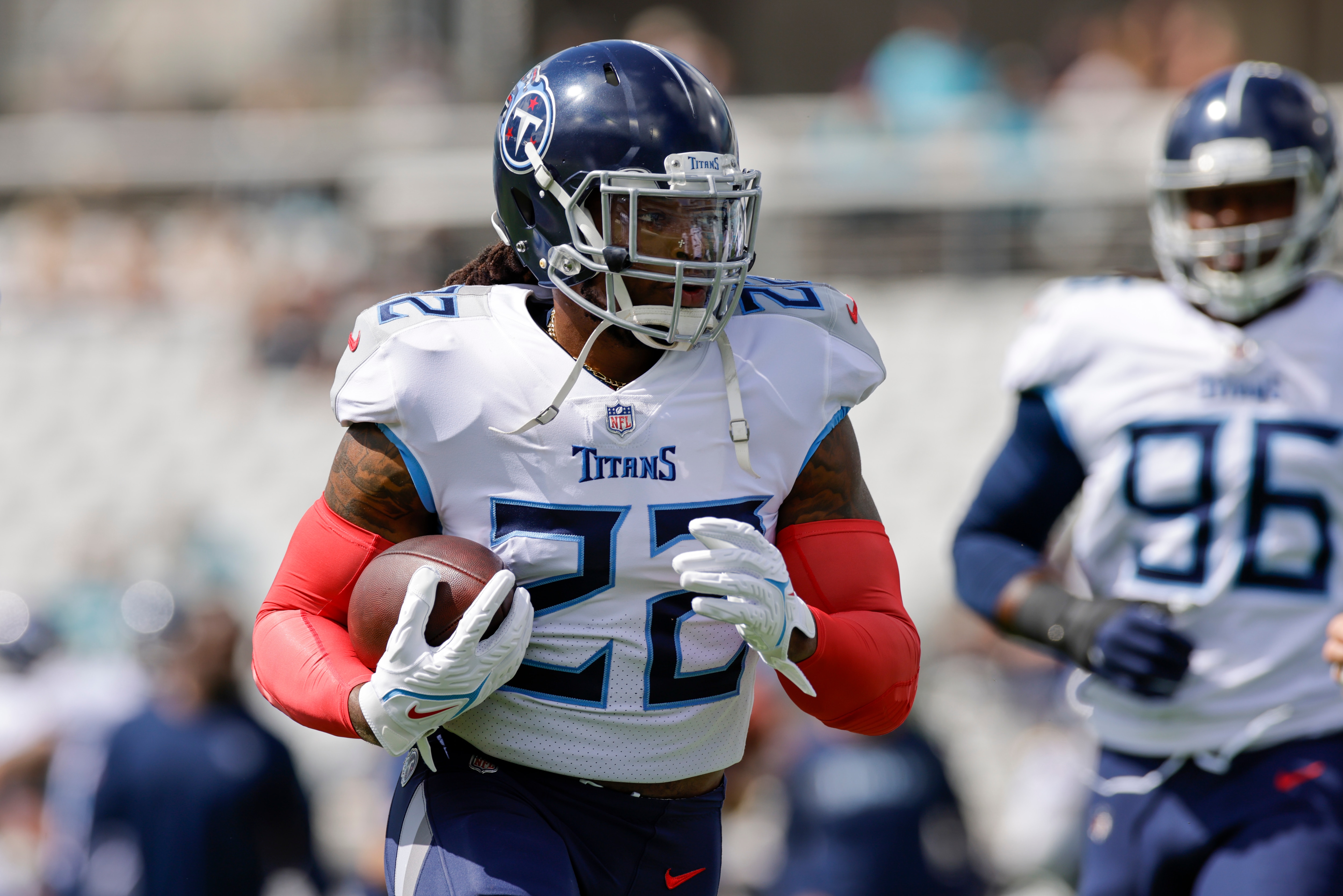 JACKSONVILLE, FL - OCTOBER 10: Tennessee Titans running back Derrick Henry (22) during the game between the Tennessee Titans and the Jacksonville Jaguars on October 10, 2021 at TIAA Bank Field in Jacksonville, Fl. (Photo by David Rosenblum/Icon Sportswire via Getty Images)