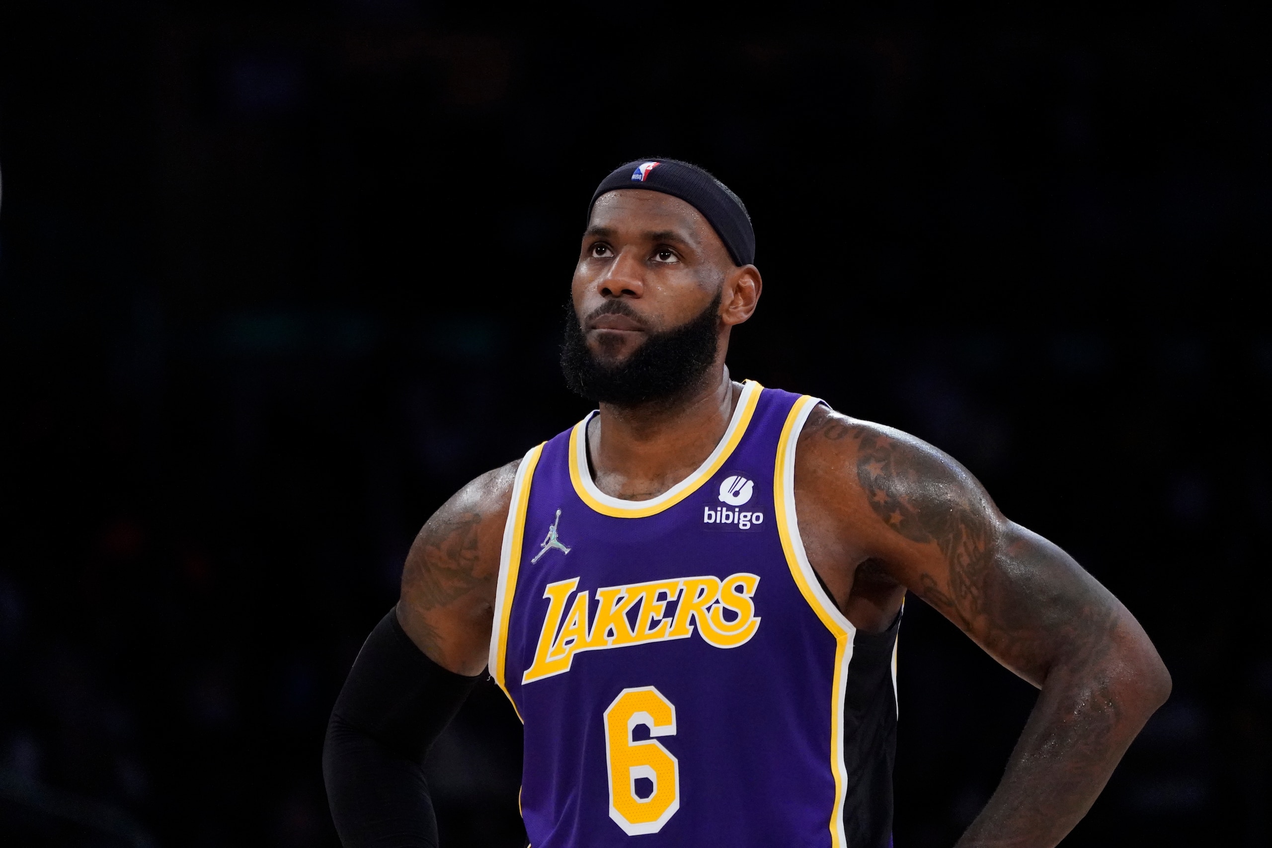 Los Angeles Lakers forward LeBron James reacts to a foul call during the first half of an NBA basketball game against the Phoenix Suns Friday, Oct. 22, 2021, in Los Angeles. (AP Photo/Marcio Jose Sanchez) Los Angeles Lakers forward LeBron James reacts to a foul call during the first half of an NBA basketball game against the Phoenix Suns Friday, Oct. 22, 2021, in Los Angeles. (AP Photo/Marcio Jose Sanchez)