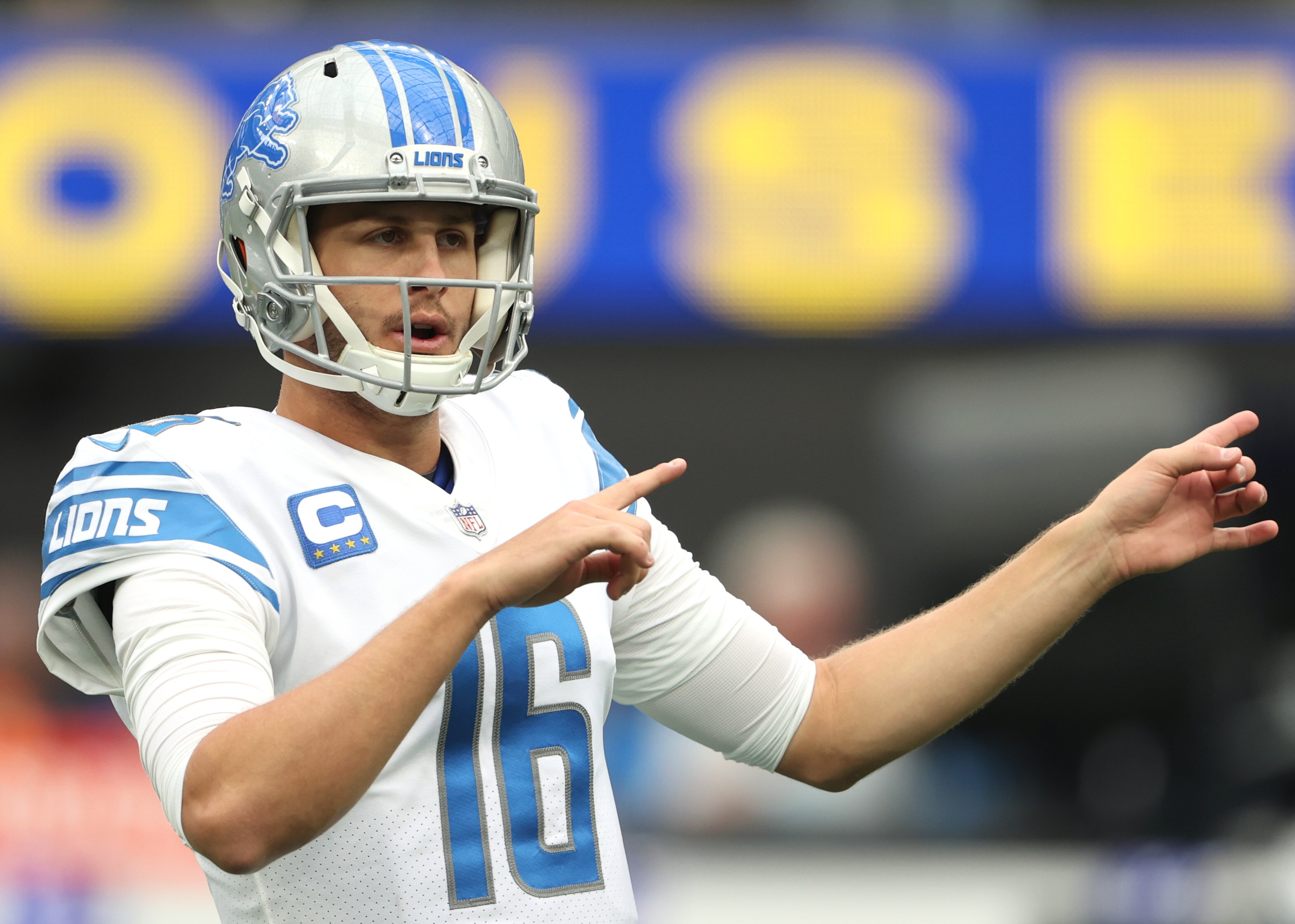 INGLEWOOD, CALIFORNIA - OCTOBER 24: Jared Goff #16 of the Detroit Lions warms up before the game against the Los Angeles Rams at SoFi Stadium on October 24, 2021 in Inglewood, California. (Photo by Sean M. Haffey/Getty Images)