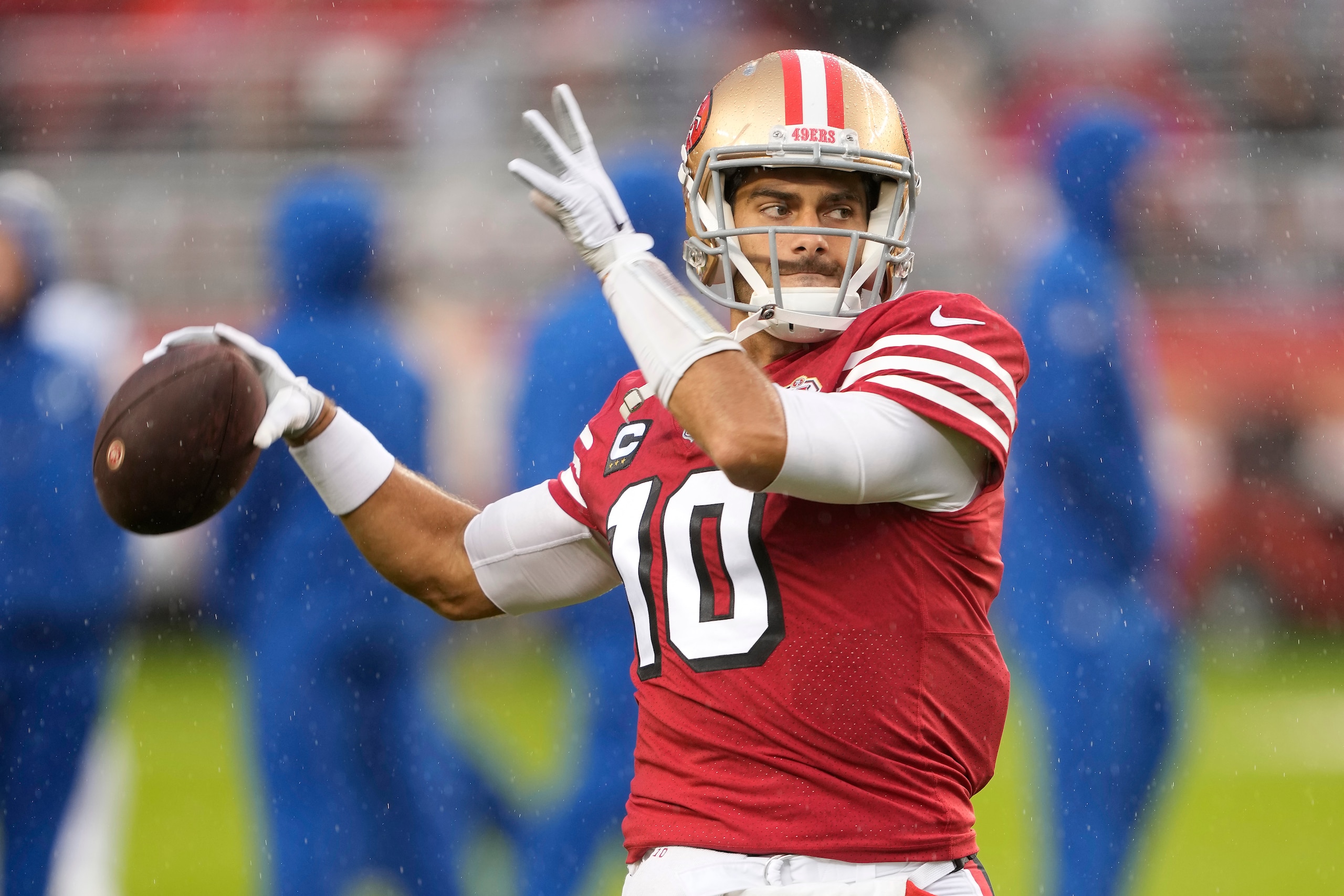 SANTA CLARA, CALIFORNIA - OCTOBER 24: Jimmy Garoppolo #10 of the San Francisco 49ers warms up during prior to playing the Indianapolis Colts at Levi's Stadium on October 24, 2021 in Santa Clara, California. (Photo by Thearon W. Henderson/Getty Images) SANTA CLARA, CALIFORNIA - OCTOBER 24: Jimmy Garoppolo #10 of the San Francisco 49ers warms up during prior to playing the Indianapolis Colts at Levi's Stadium on October 24, 2021 in Santa Clara, California. (Photo by Thearon W. Henderson/Getty Images)