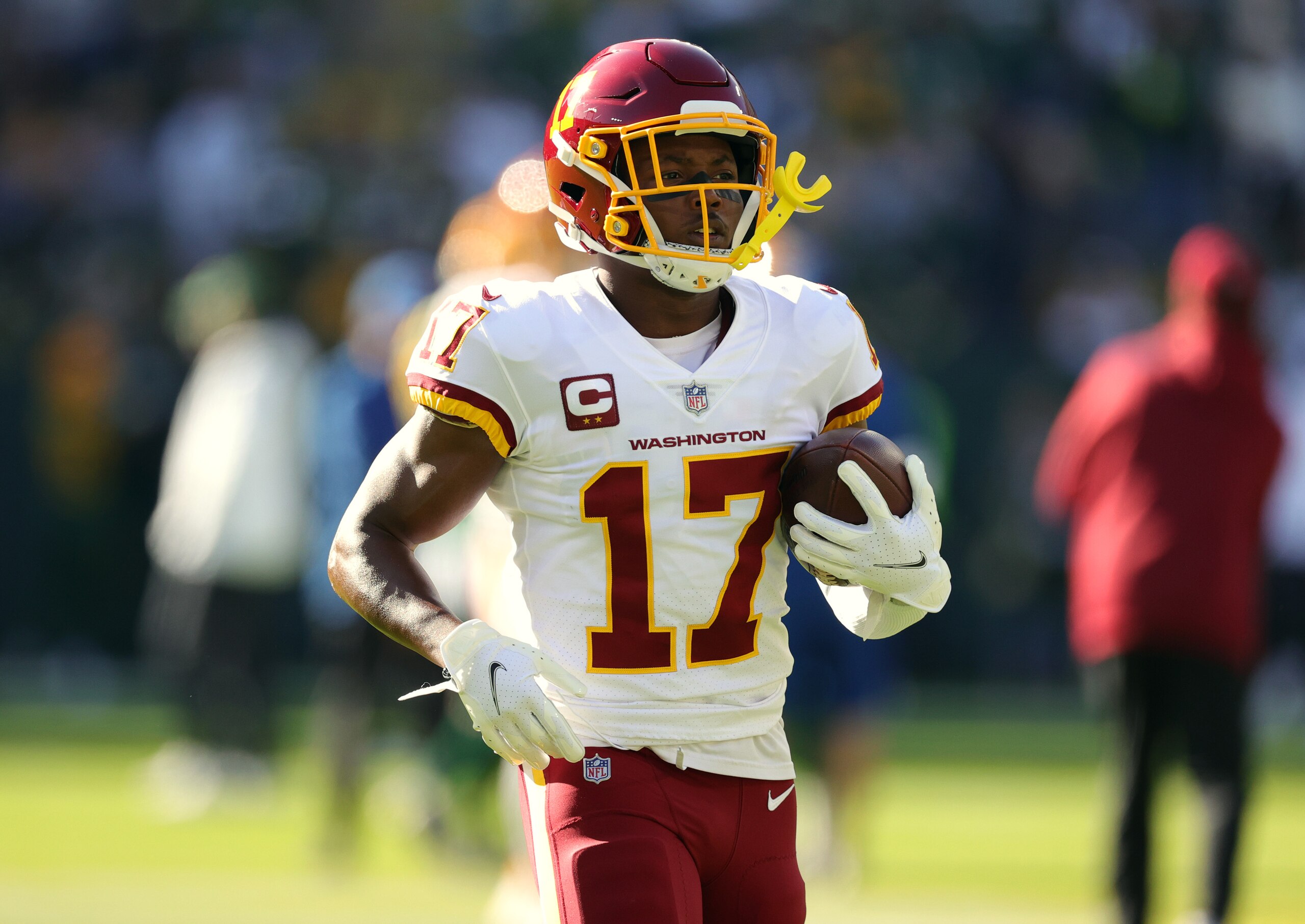 GREEN BAY, WISCONSIN - OCTOBER 24: Terry McLaurin #17 of the Washington Football Team warms up before the game against the Green Bay Packers at Lambeau Field on October 24, 2021 in Green Bay, Wisconsin. (Photo by Stacy Revere/Getty Images)