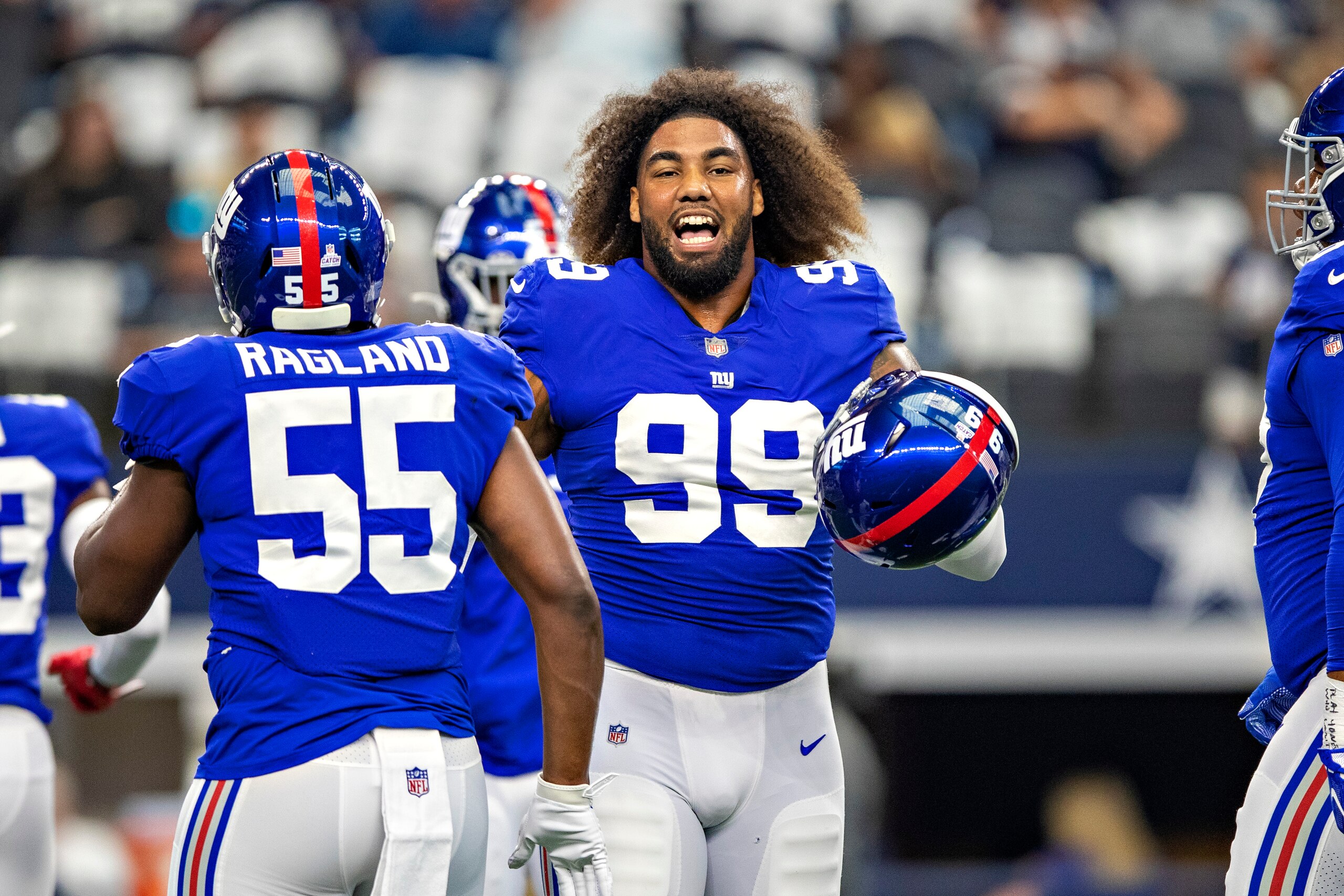 ARLINGTON, TEXAS - OCTOBER 10: Leonard Williams #99 of the New York Giants warms up before a game against the Dallas Cowboys at AT&T Stadium on October 10, 2021 in Arlington, Texas. The Cowboys defeated the Giants 44-20. (Photo by Wesley Hitt/Getty Images) ARLINGTON, TEXAS - OCTOBER 10: Leonard Williams #99 of the New York Giants warms up before a game against the Dallas Cowboys at AT&T Stadium on October 10, 2021 in Arlington, Texas. The Cowboys defeated the Giants 44-20. (Photo by Wesley Hitt/Getty Images)