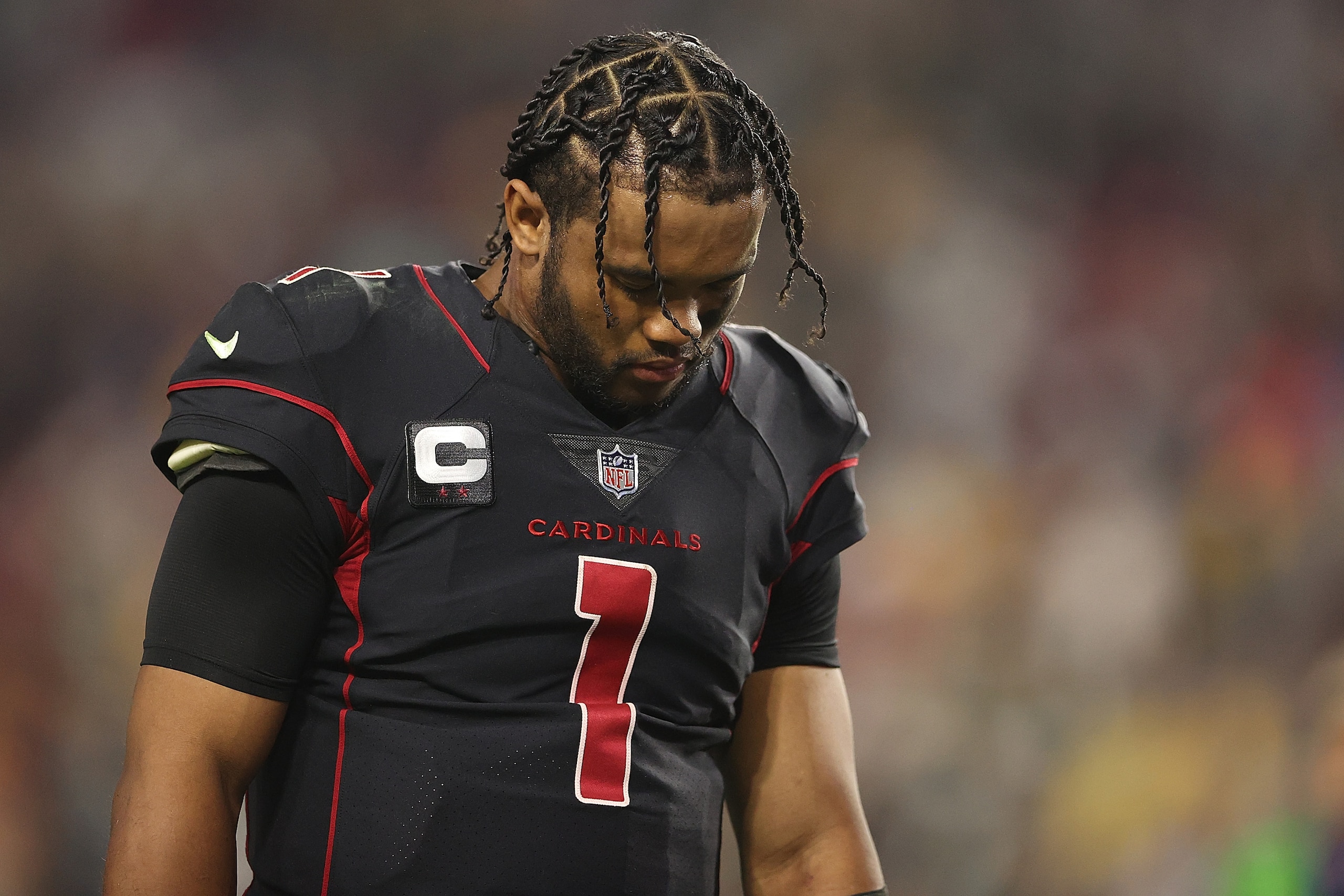 GLENDALE, ARIZONA - OCTOBER 28: Kyler Murray #1 of the Arizona Cardinals leaves the field following a game against the Green Bay Packers at State Farm Stadium on October 28, 2021 in Glendale, Arizona. The Packers defeated the Cardinals 24-21. (Photo by Christian Petersen/Getty Images)
