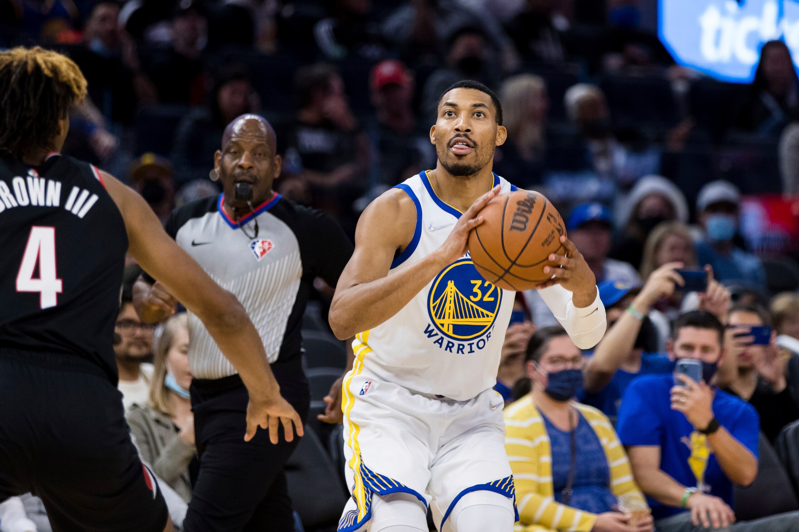 Golden State Warriors forward Otto Porter Jr. (32) shoots against the Portland Trail Blazers in the second half of a preseason NBA basketball game in San Francisco, Friday, Oct. 15, 2021. The Warriors won 119-97. (AP Photo/John Hefti) Golden State Warriors forward Otto Porter Jr. (32) shoots against the Portland Trail Blazers in the second half of a preseason NBA basketball game in San Francisco, Friday, Oct. 15, 2021. The Warriors won 119-97. (AP Photo/John Hefti)