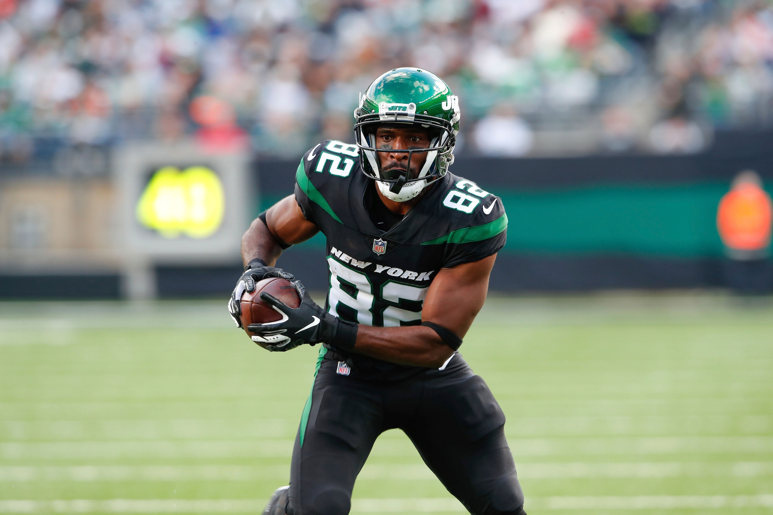 New York Jets' Jamison Crowder runs the ball during the second half of an NFL football game against the Cincinnati Bengals, Sunday, Oct. 31, 2021, in East Rutherford, N.J. (AP Photo/Noah K. Murray)