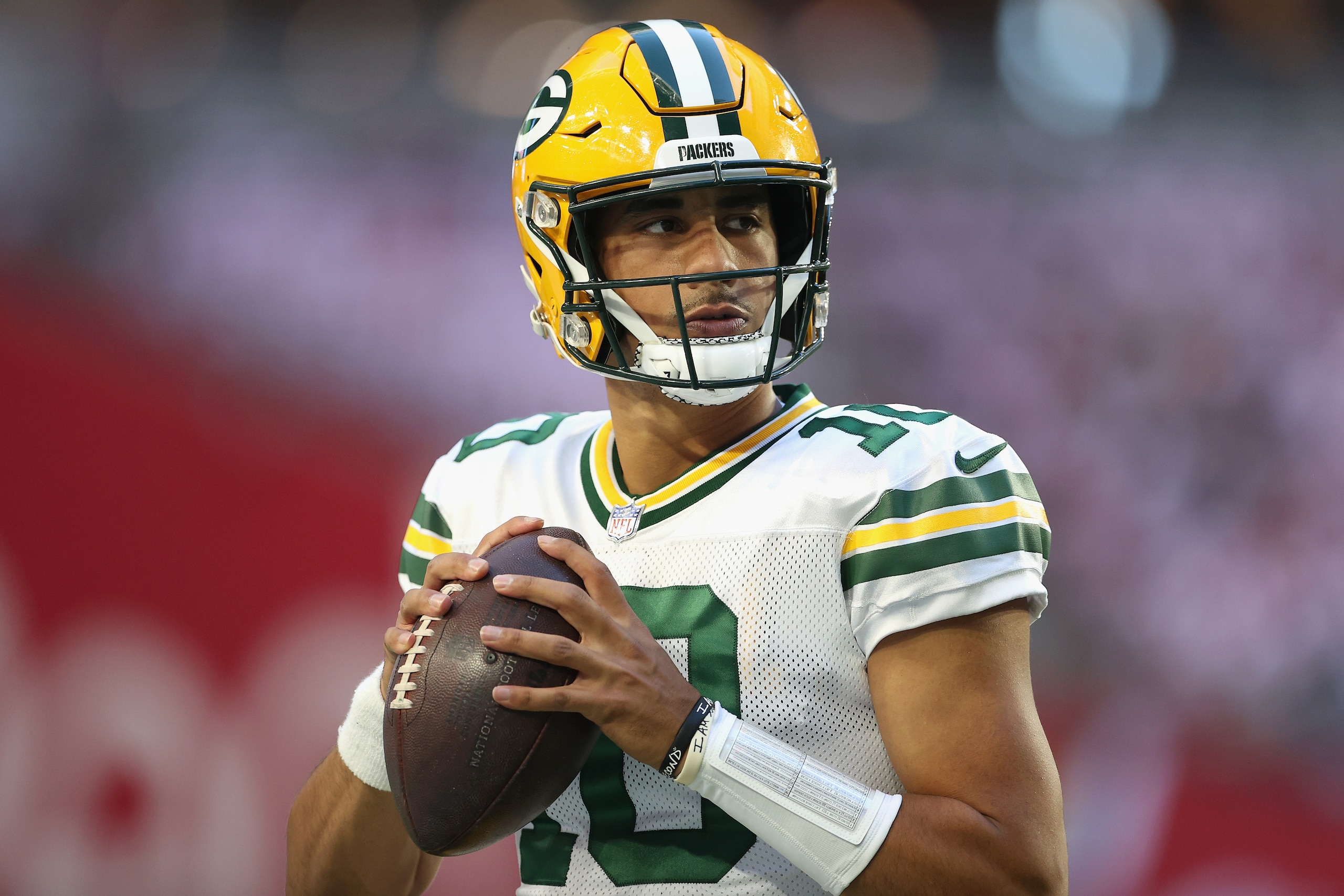 GLENDALE, ARIZONA - OCTOBER 28: Quarterback Jordan Love #10 of the Green Bay Packers warms up before the NFL game at State Farm Stadium on October 28, 2021 in Glendale, Arizona. The Packers defeated the Cardinals 24-21.  (Photo by Christian Petersen/Getty Images)