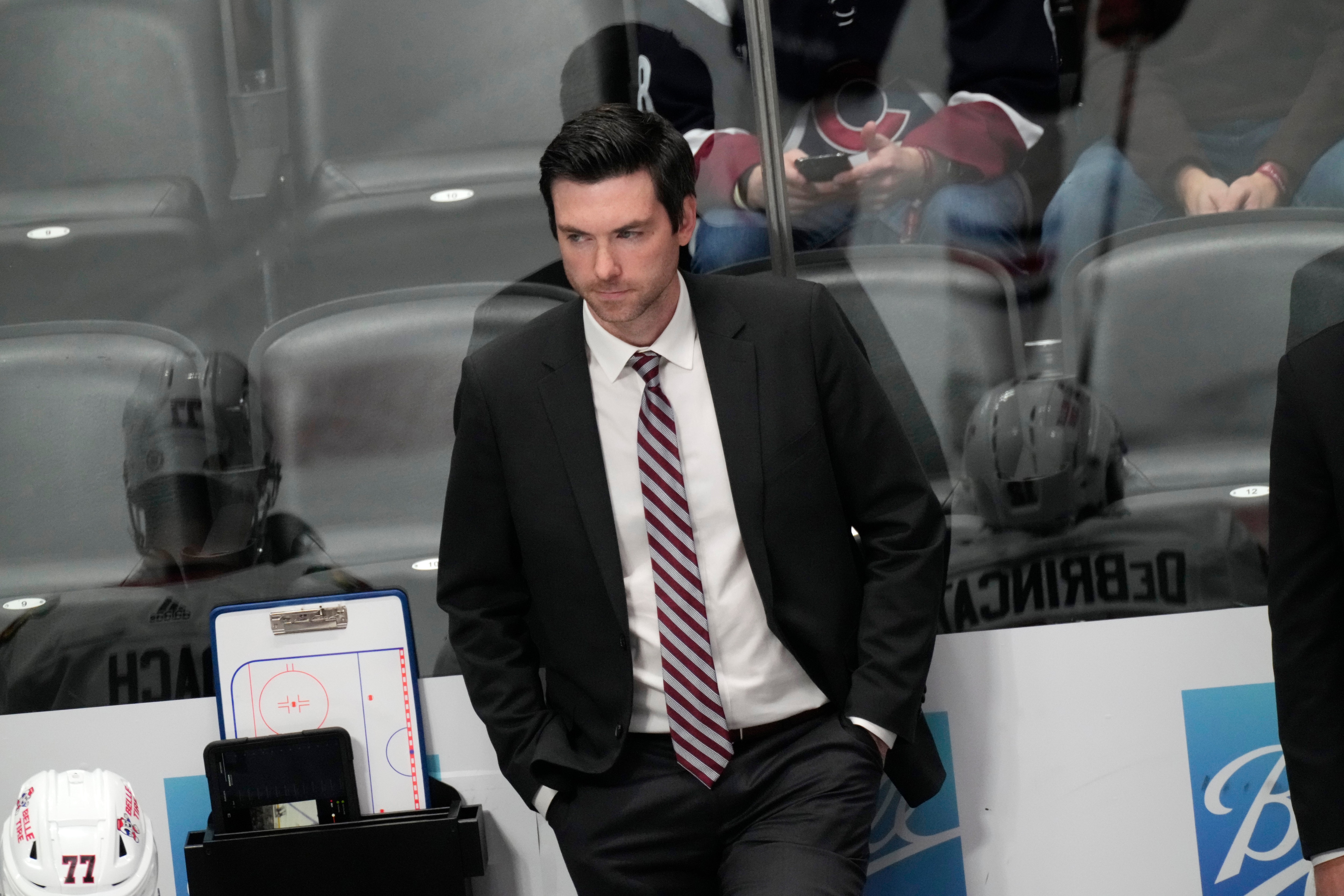 Chicago Blackhawks head coach Jeremy Colliton in the second period of an NHL hockey game Wednesday, Oct. 13, 2021, in Denver. (AP Photo/David Zalubowski)