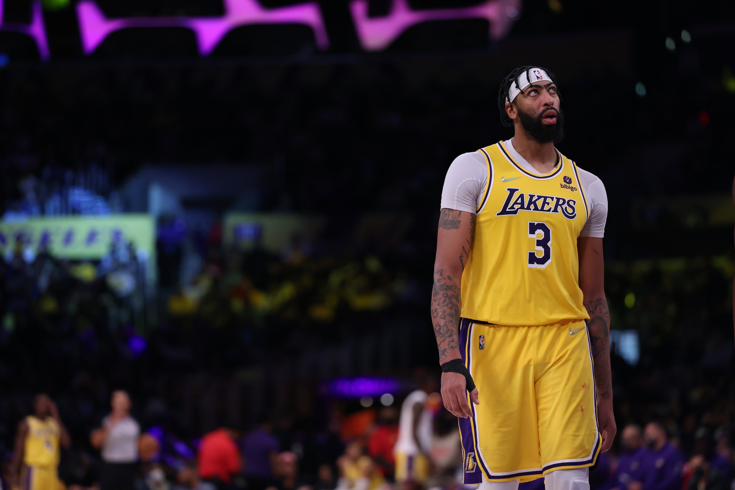 LOS ANGELES, CALIFORNIA - NOVEMBER 04: Talen Horton-Tucker #5 of the Los Angeles Lakers reacts during a 107-104 Oklahoma City Thunder win at Staples Center on November 04, 2021 in Los Angeles, California. (Photo by Harry How/Getty Images)