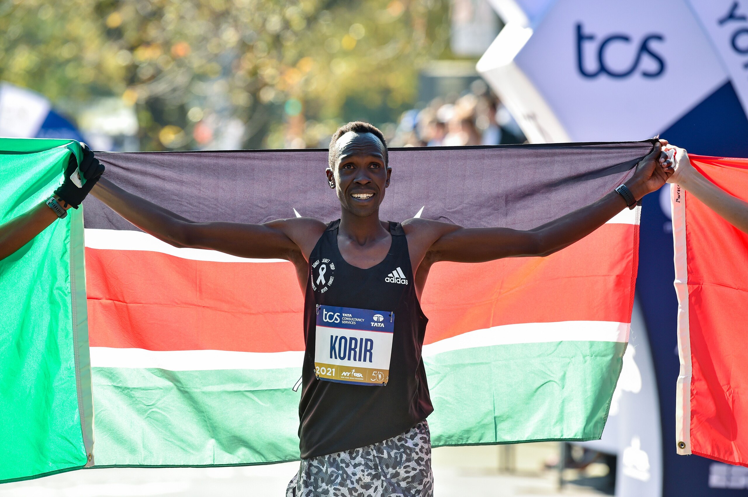 NEW YORK, NEW YORK - NOVEMBER 07: Albert Korir is seen winning the Professional Men's division during the 2021 TCS New York City Marathon on November 07, 2021 in New York City. (Photo by Bryan Bedder/New York Road Runners via Getty Images)