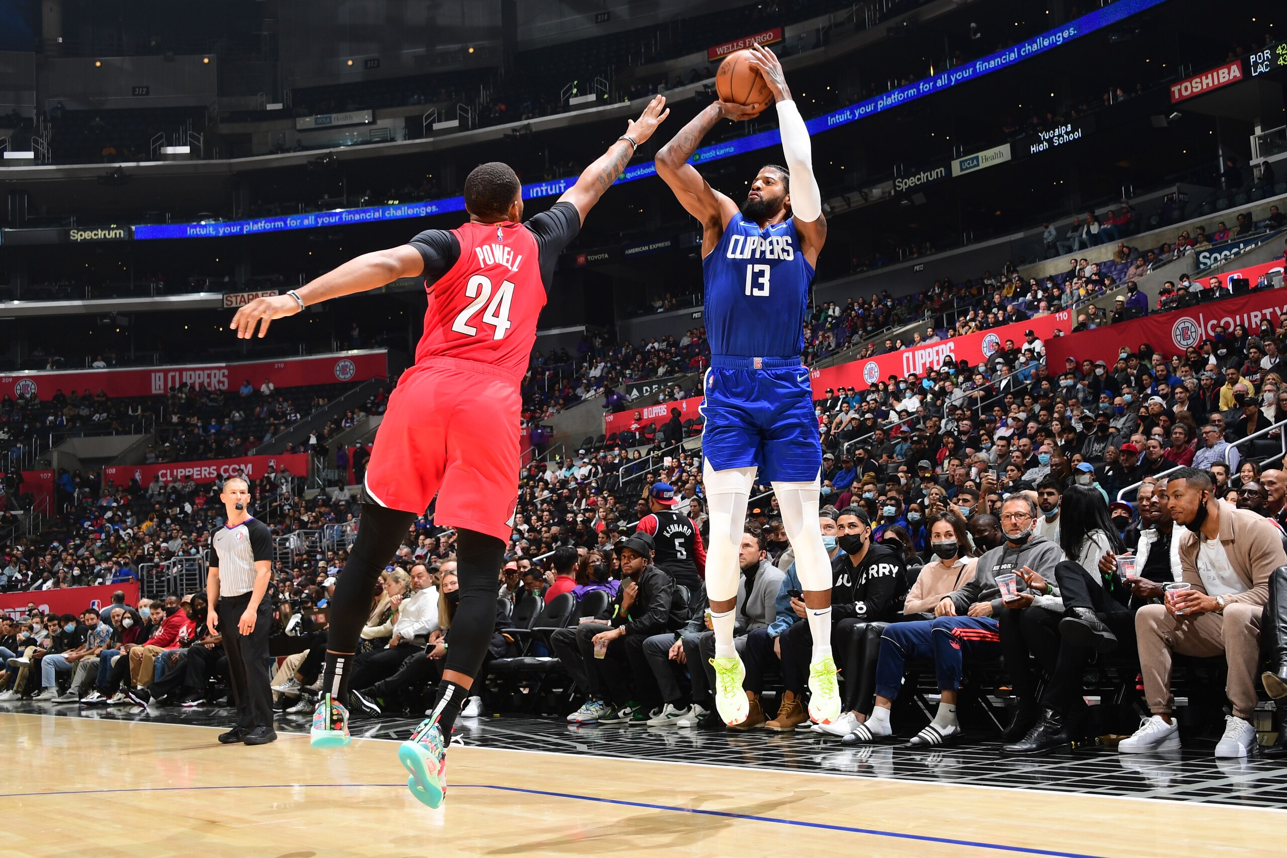 LOS ANGELES, CA - NOVEMBER 9: Paul George #13 of the LA Clippers shoots the ball during the game against the Portland Trail Blazers on November 9, 2021 at STAPLES Center in Los Angeles, California. NOTE TO USER: User expressly acknowledges and agrees that, by downloading and/or using this Photograph, user is consenting to the terms and conditions of the Getty Images License Agreement. Mandatory Copyright Notice: Copyright 2021 NBAE (Photo by Adam Pantozzi/NBAE via Getty Images)