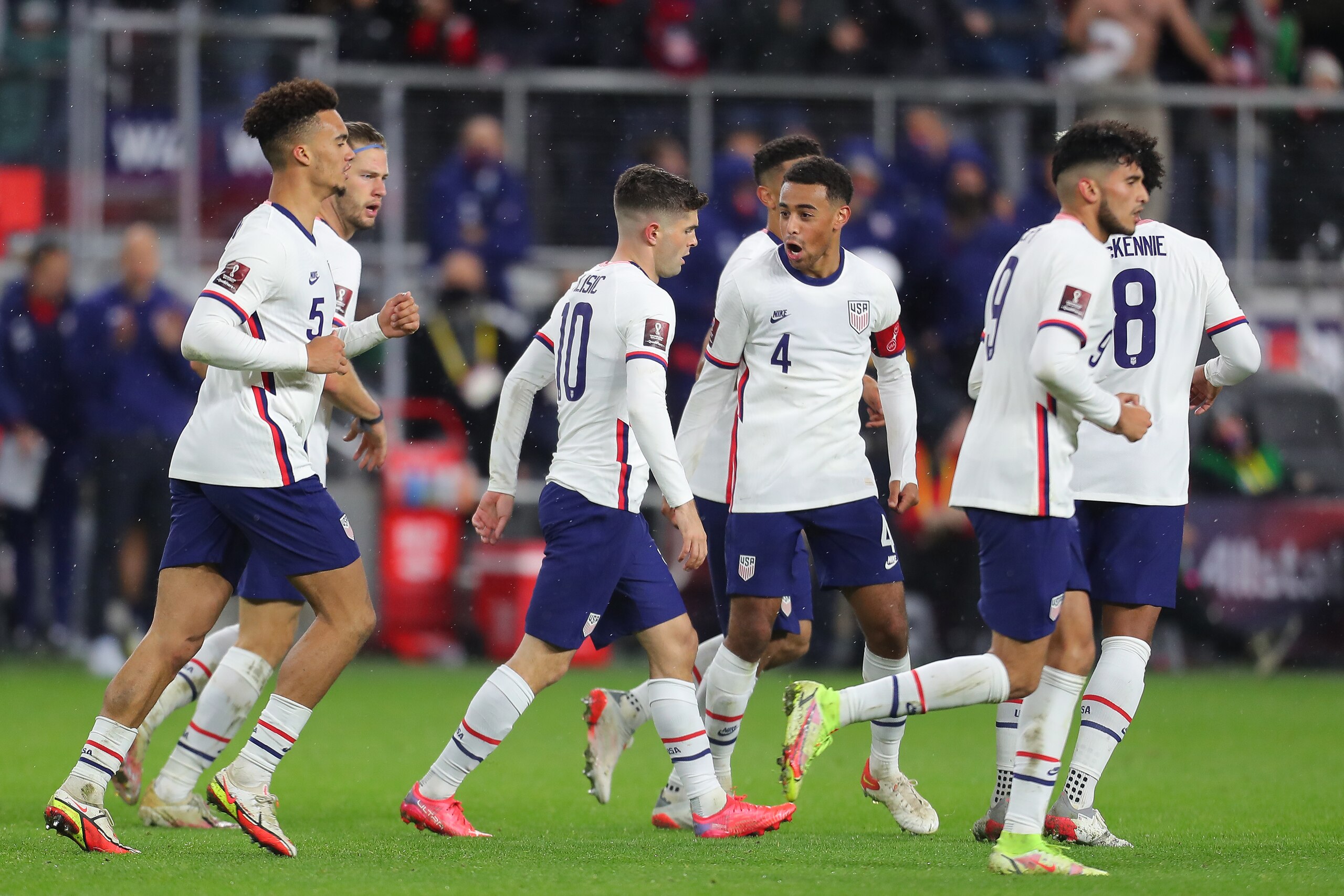 CINCINNATI, OH - NOVEMBER 12: Christian Pulisic #10 of United States  celebrate with his teammates after scoring his team's first goal during the FIFA World Cup Qatar 2022 qualifiers match between United States and Mexico at TQL Stadium on November 12, 2021 in Cincinnati, Ohio. (Photo by Omar Vega/Getty Images)