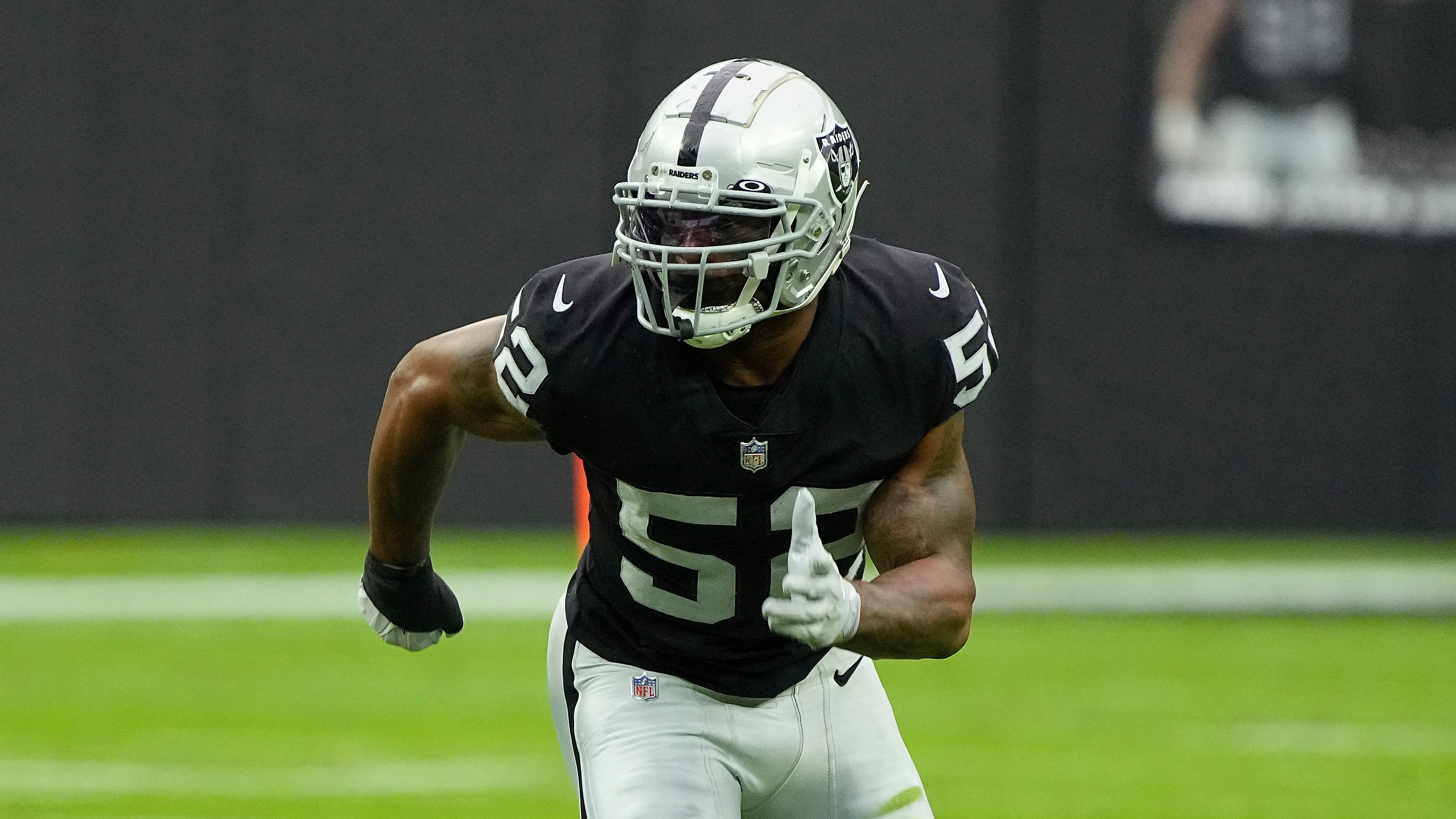 Las Vegas Raiders linebacker Denzel Perryman during the second half of an NFL football game against the Philadelphia Eagles, Sunday, Oct. 24, 2021, in Las Vegas. (AP Photo/Rick Scuteri)