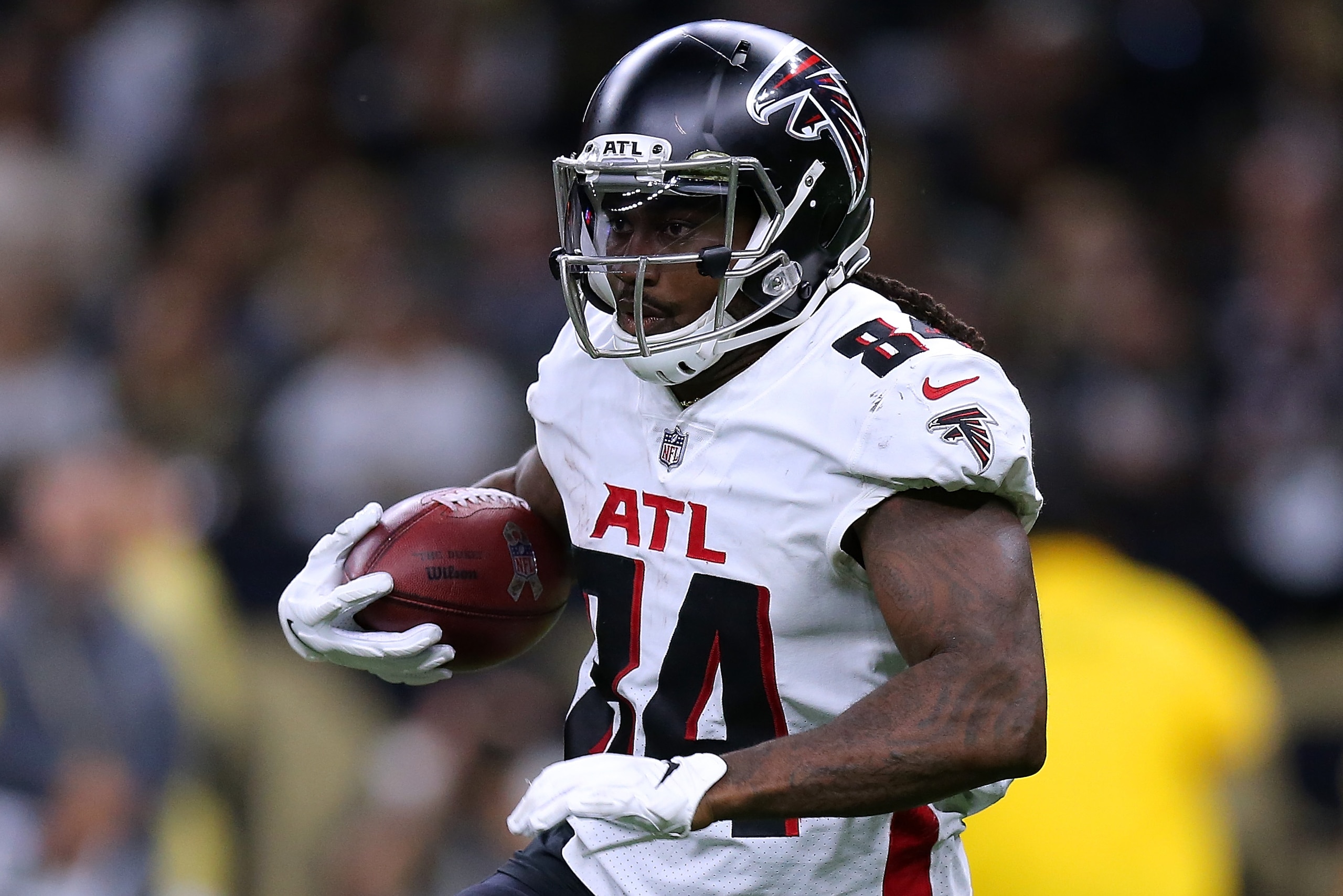 NEW ORLEANS, LOUISIANA - NOVEMBER 07: Cordarrelle Patterson #84 of the Atlanta Falcons runs with the ball against the New Orleans Saints during a game at the Caesars Superdome on November 07, 2021 in New Orleans, Louisiana. (Photo by Jonathan Bachman/Getty Images)