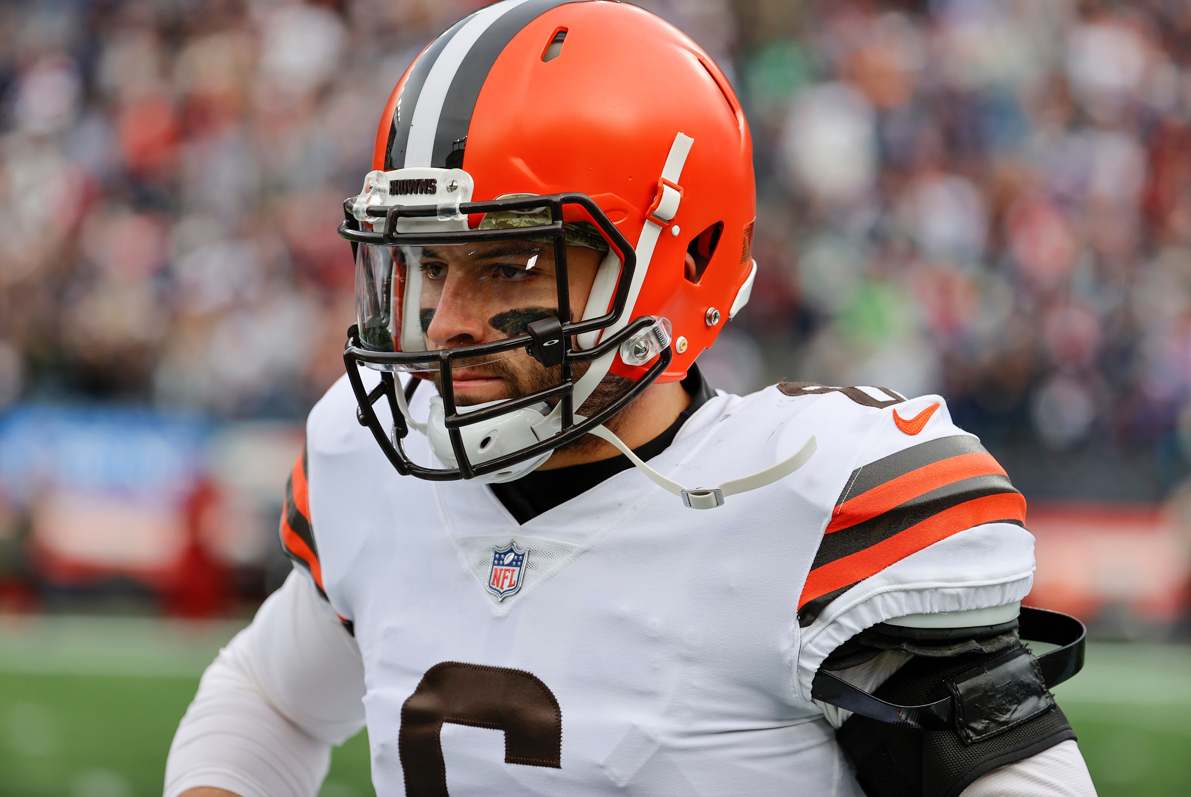 FOXBOROUGH, MA - NOVEMBER 14: Cleveland Browns quarterback Baker Mayfield (6) before a game between the New England Patriots and the Cleveland Browns on November 14, 2021, at Gillette Stadium in Foxborough, Massachusetts. (Photo by Fred Kfoury III/Icon Sportswire via Getty Images)