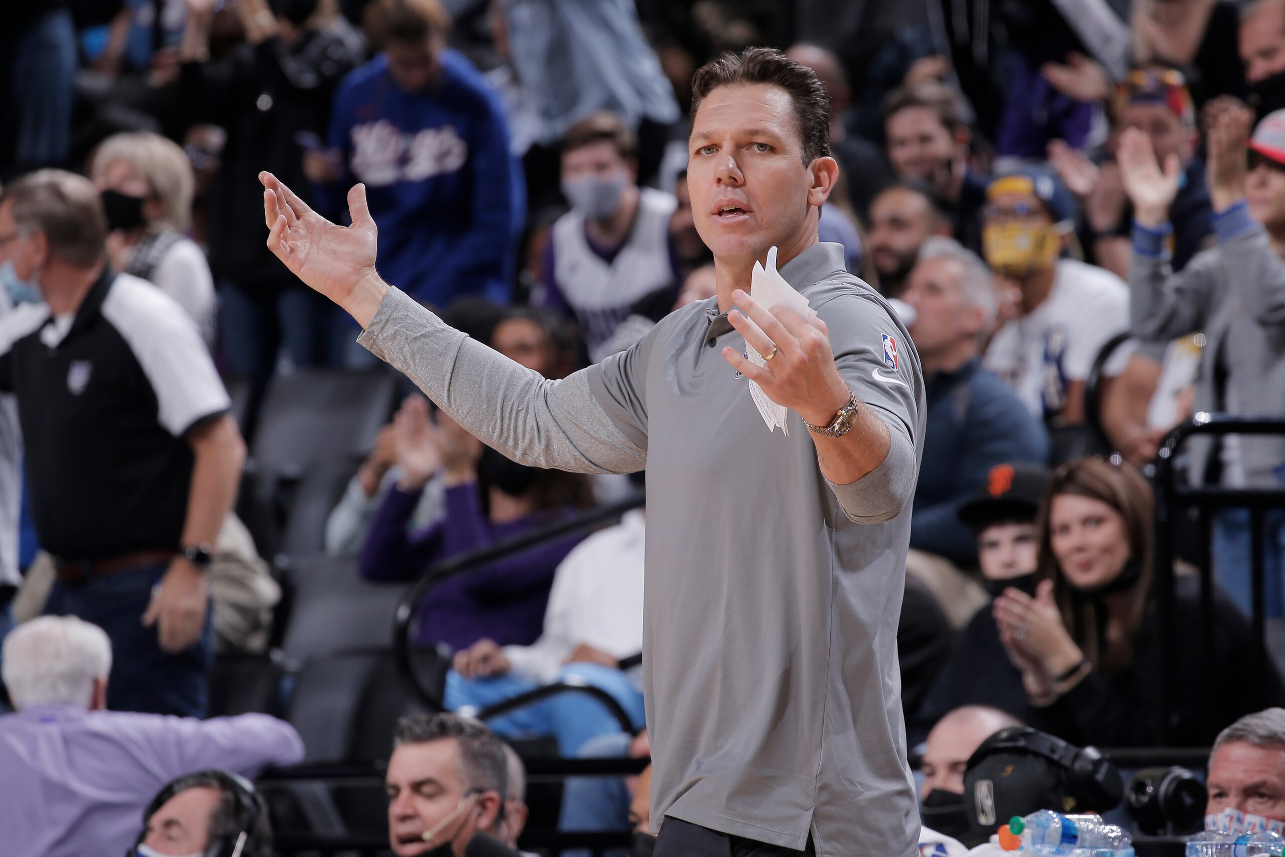 SACRAMENTO, CA - NOVEMBER 7: Head coach Luke Walton of the Sacramento Kings reacts during the game against the Indiana Pacers on November 7, 2021 at Golden 1 Center in Sacramento, California. NOTE TO USER: User expressly acknowledges and agrees that, by downloading and or using this photograph, User is consenting to the terms and conditions of the Getty Images Agreement. Mandatory Copyright Notice: Copyright 2021 NBAE (Photo by Rocky Widner/NBAE via Getty Images)