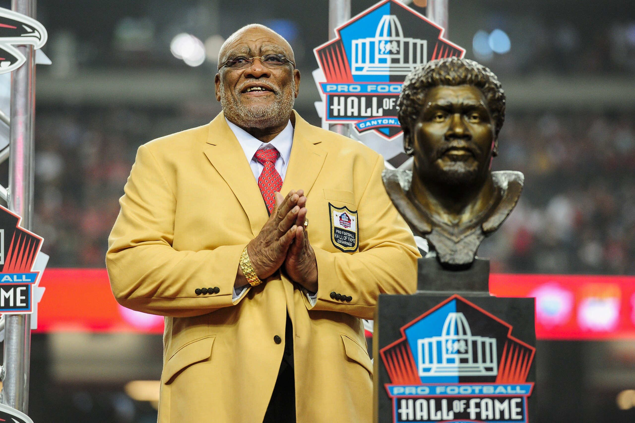 ATLANTA, GA - SEPTEMBER 07:  Former Atlanta Falcons player Claude Humphrey celebrates his NFL Hall of Fame induction during half time of the game between the Atlanta Falcons and the New Orleans Saints at the Georgia Dome on September 7, 2014 in Atlanta, Georgia.  (Photo by Scott Cunningham/Getty Images)