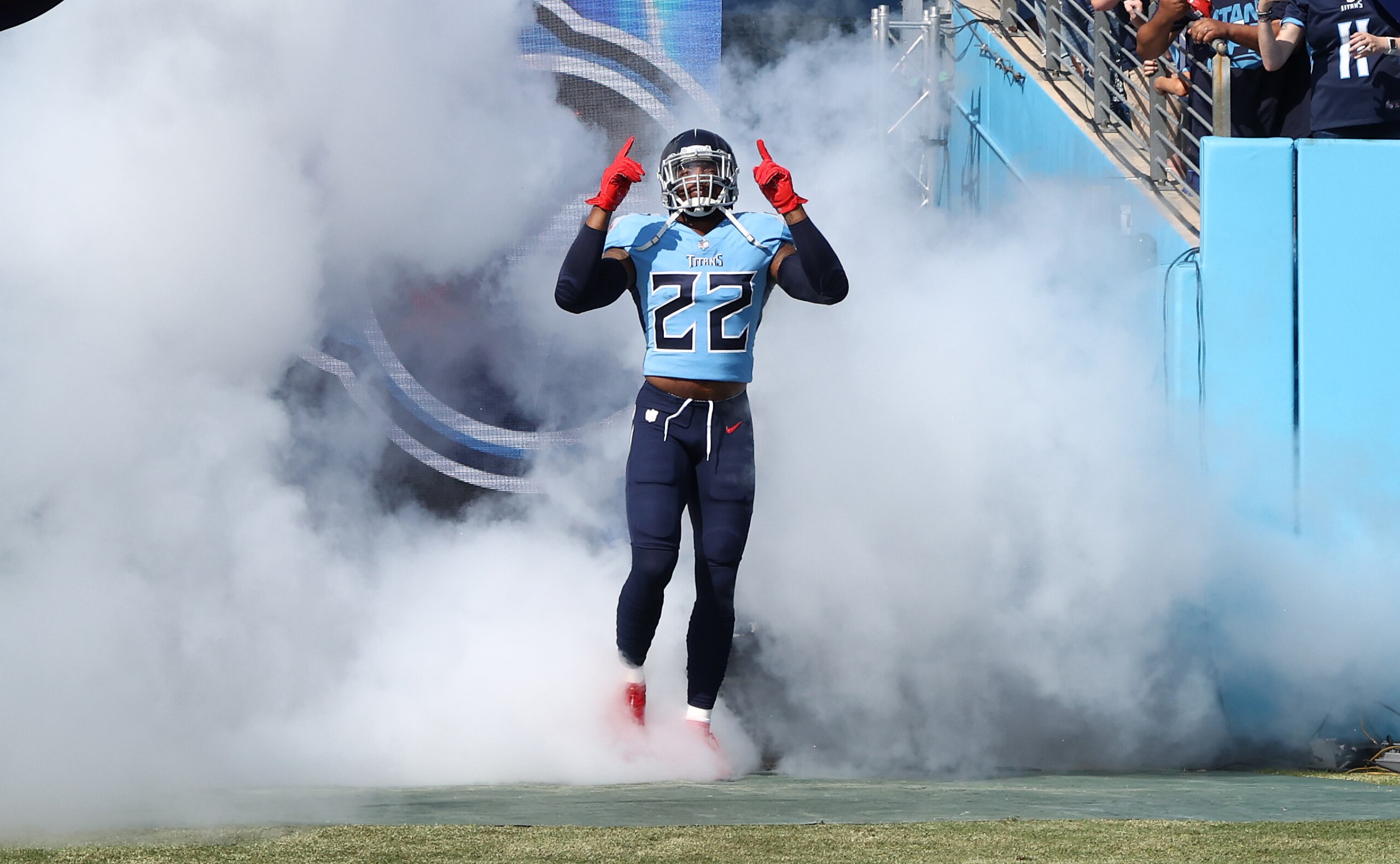NASHVILLE, TENNESSEE - OCTOBER 24: Derrick Henry #22 of the Tennessee Titans against the Kansas City Chiefs at Nissan Stadium on October 24, 2021 in Nashville, Tennessee. (Photo by Andy Lyons/Getty Images)