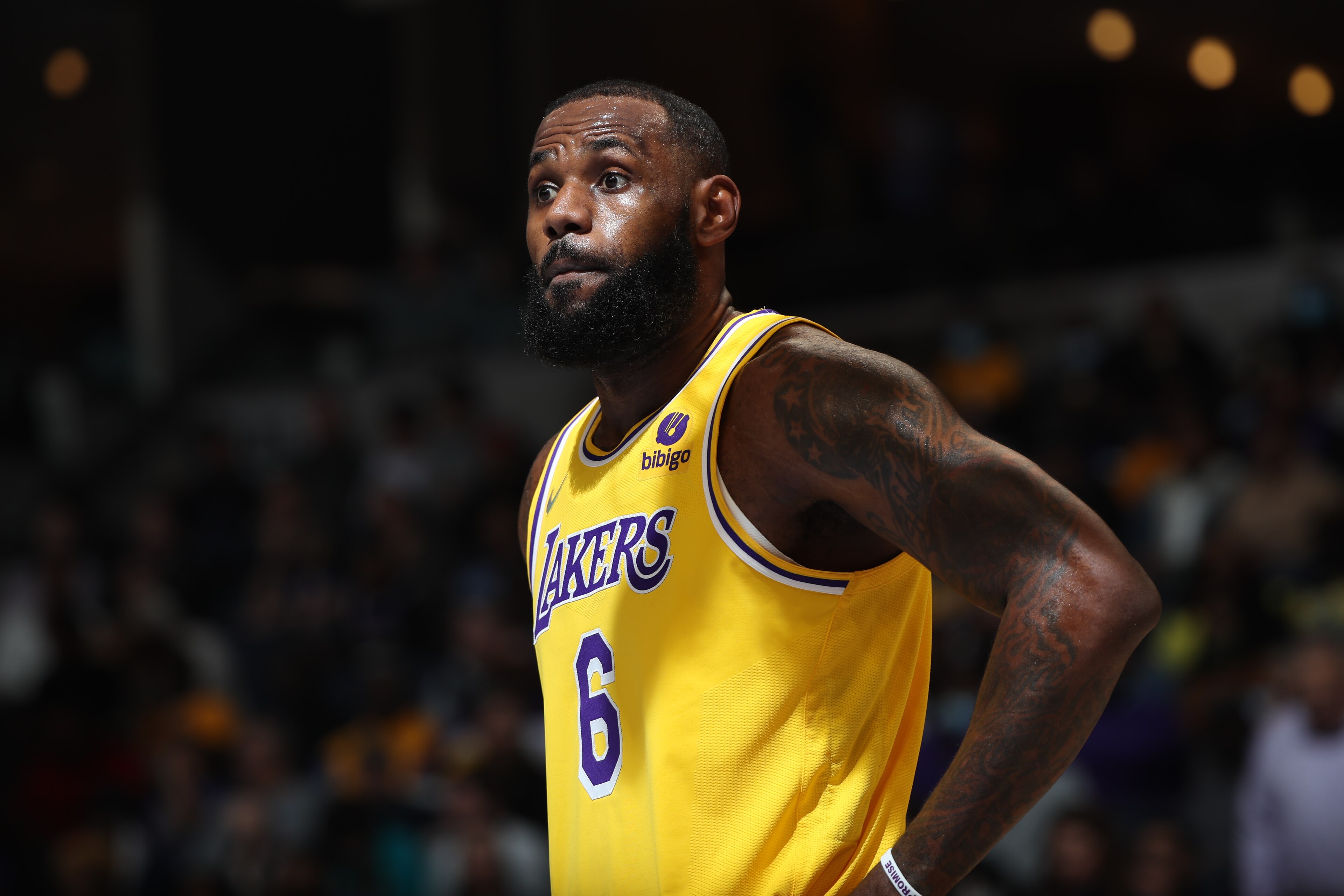 MEMPHIS, TN - DECEMBER 9: LeBron James #6 of the Los Angeles Lakers stands during a game against the Memphis Grizzlies on December 9, 2021 at FedExForum in Memphis, Tennessee. NOTE TO USER: User expressly acknowledges and agrees that, by downloading and or using this photograph, User is consenting to the terms and conditions of the Getty Images License Agreement. Mandatory Copyright Notice: Copyright 2021 NBAE (Photo by Joe Murphy/NBAE via Getty Images) MEMPHIS, TN - DECEMBER 9: LeBron James #6 of the Los Angeles Lakers stands during a game against the Memphis Grizzlies on December 9, 2021 at FedExForum in Memphis, Tennessee. NOTE TO USER: User expressly acknowledges and agrees that, by downloading and or using this photograph, User is consenting to the terms and conditions of the Getty Images License Agreement. Mandatory Copyright Notice: Copyright 2021 NBAE (Photo by Joe Murphy/NBAE via Getty Images)