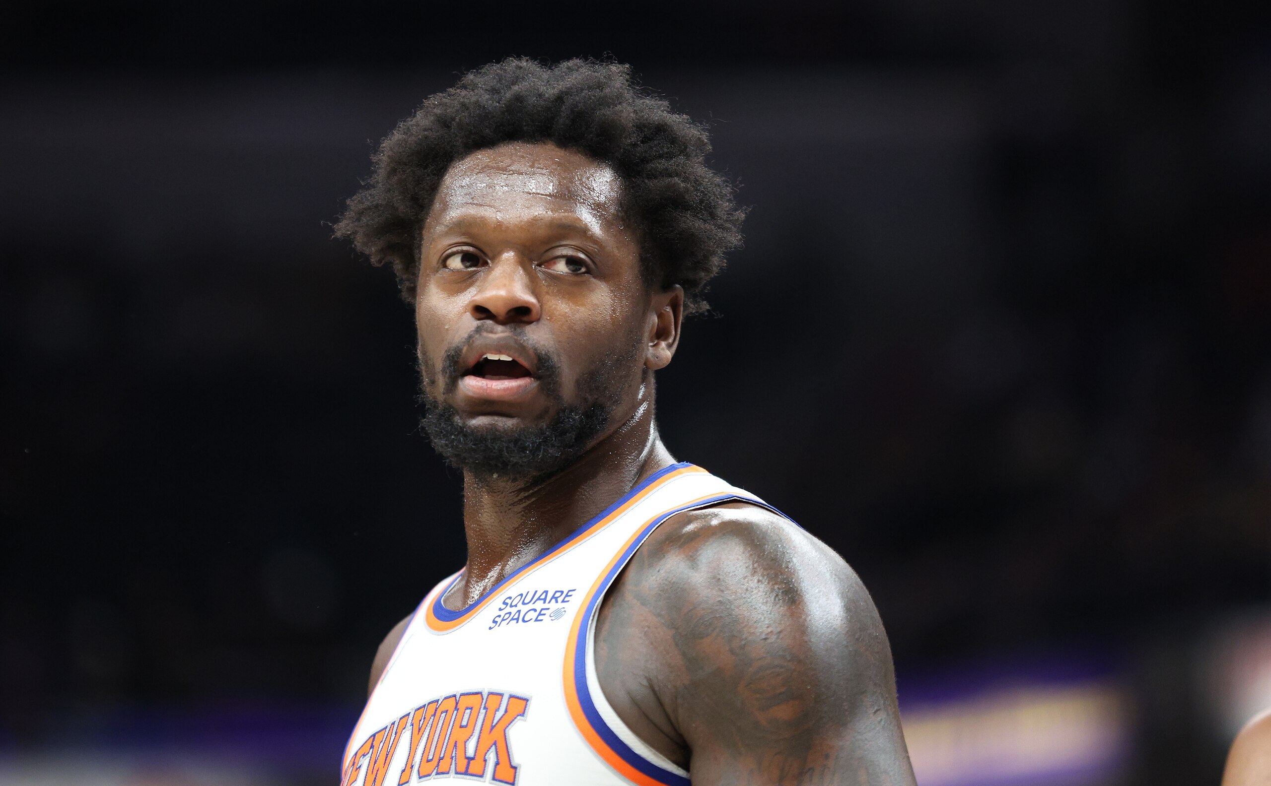 INDIANAPOLIS, INDIANA - DECEMBER 08:  Julius Randle  #30 of the New York Knicks against the Indiana Pacers at Gainbridge Fieldhouse on December 08, 2021 in Indianapolis, Indiana.     NOTE TO USER: User expressly acknowledges and agrees that, by downloading and or using this Photograph, user is consenting to the terms and conditions of the Getty Images License Agreement.  (Photo by Andy Lyons/Getty Images)