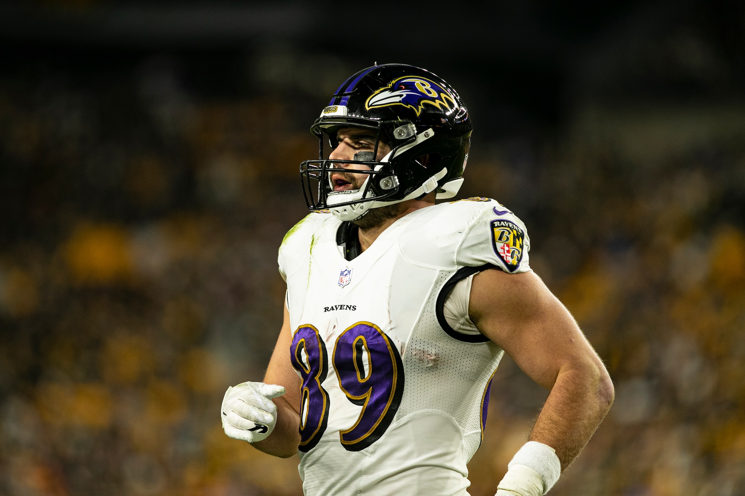PITTSBURGH, PA - DECEMBER 05: Baltimore Ravens tight end Mark Andrews (89) looks on during the game against the Baltimore Ravens and the Pittsburgh Steelers on December 05, 2021 at Heinz Field in Pittsburgh, PA. (Photo by Mark Alberti/Icon Sportswire via Getty Images)